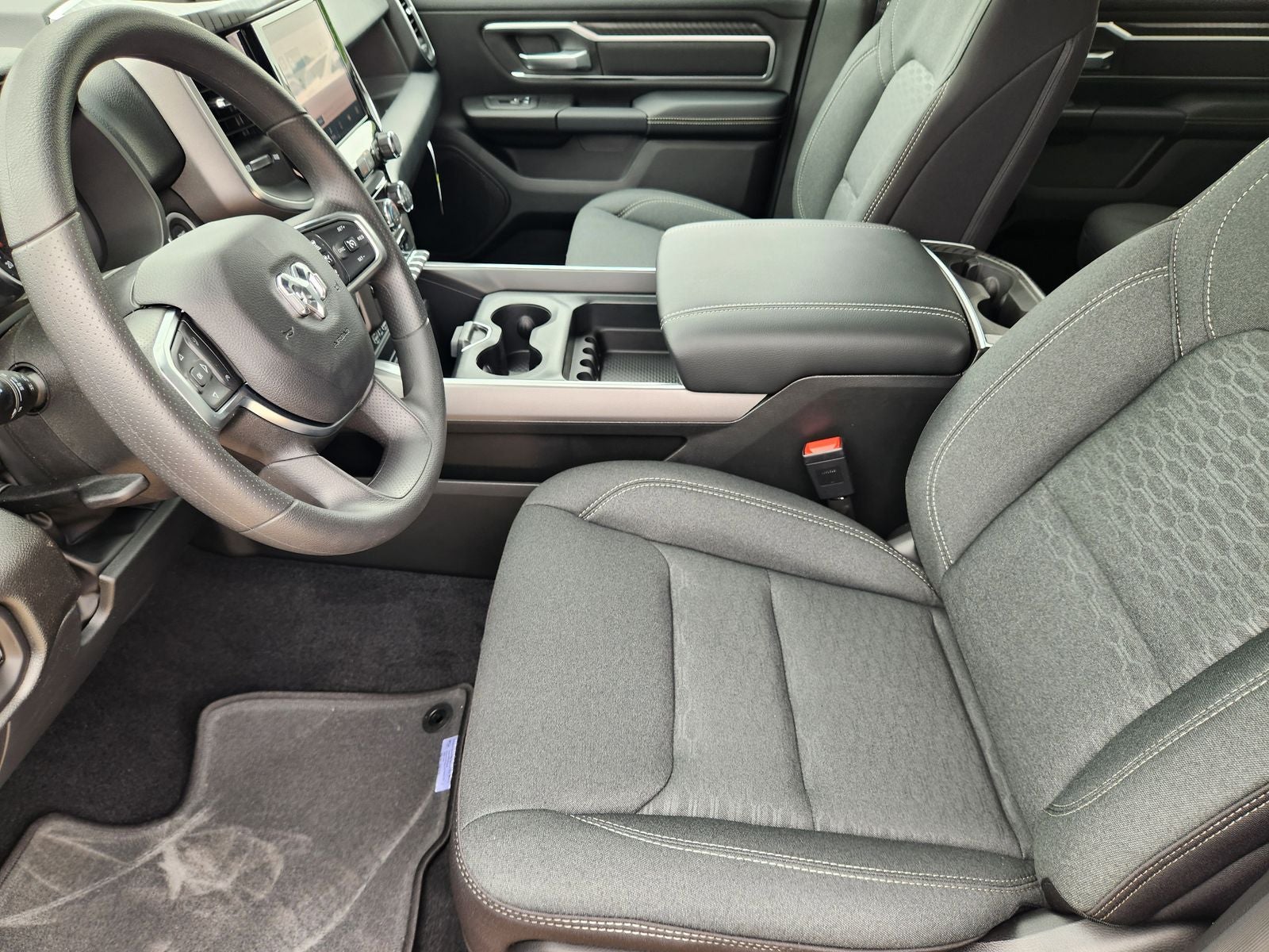 2026 RAM Ram 1500 RAM 1500 LONE STAR CREW CAB 4X4 5'7' BOX