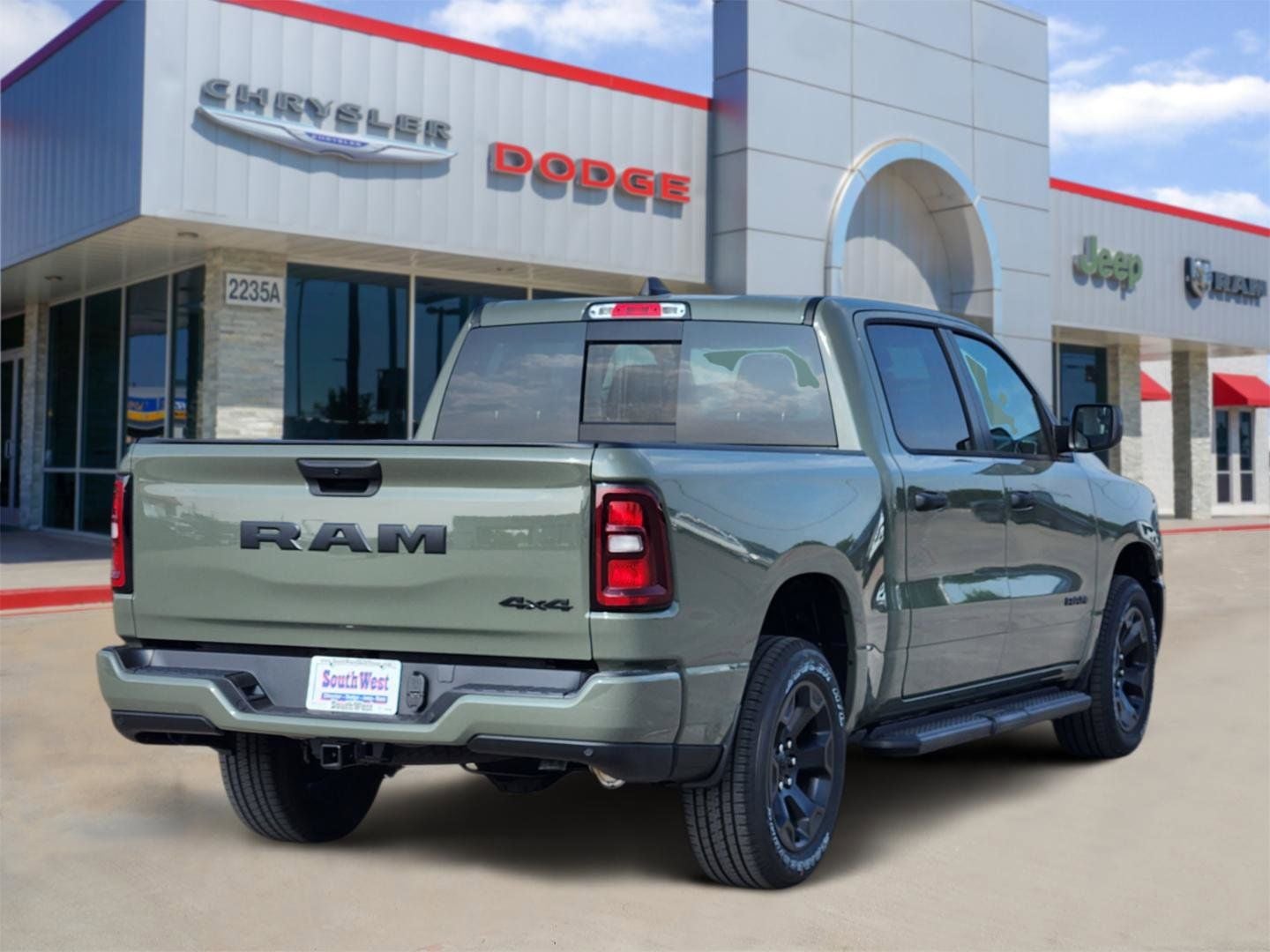 2026 RAM Ram 1500 RAM 1500 EXPRESS CREW CAB 4X4 5'7' BOX