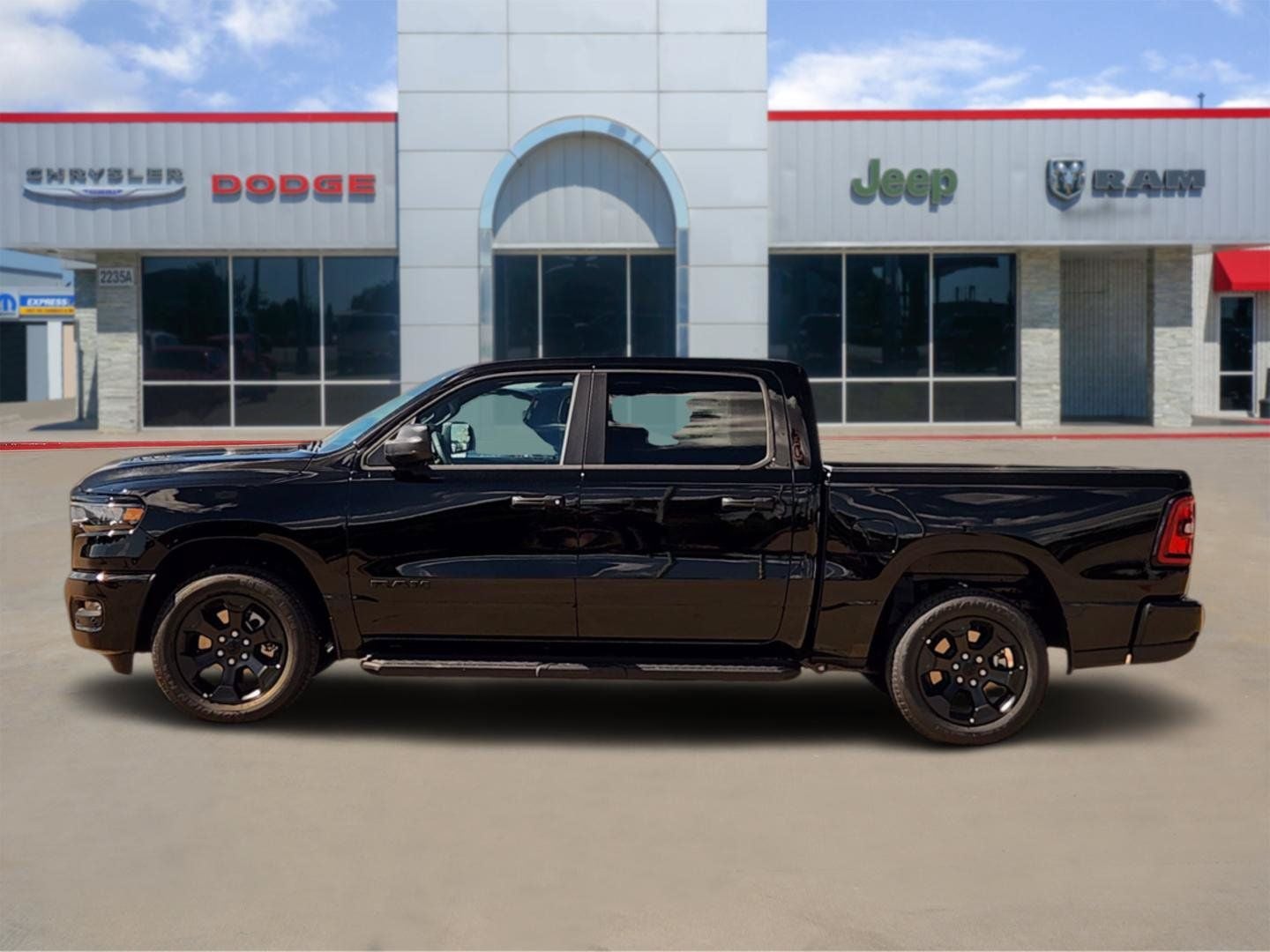 2026 RAM Ram 1500 RAM 1500 EXPRESS CREW CAB 4X4 5'7' BOX