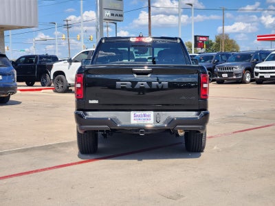 2026 RAM Ram 1500 RAM 1500 EXPRESS CREW CAB 4X4 5'7' BOX
