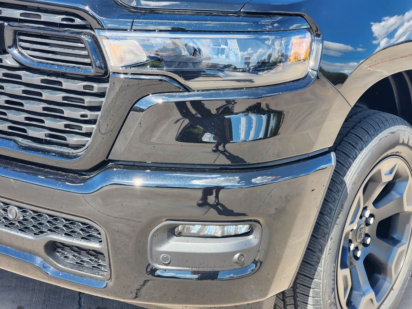 2026 RAM Ram 1500 RAM 1500 EXPRESS CREW CAB 4X4 5'7' BOX