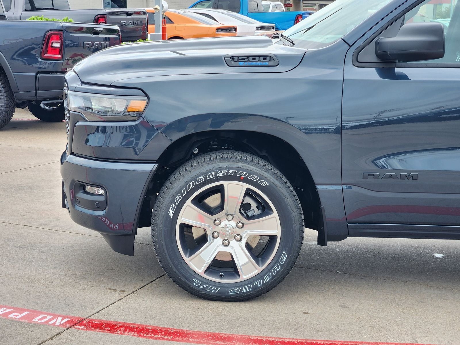 2026 RAM Ram 1500 RAM 1500 EXPRESS QUAD CAB 4X2 6'4' BOX