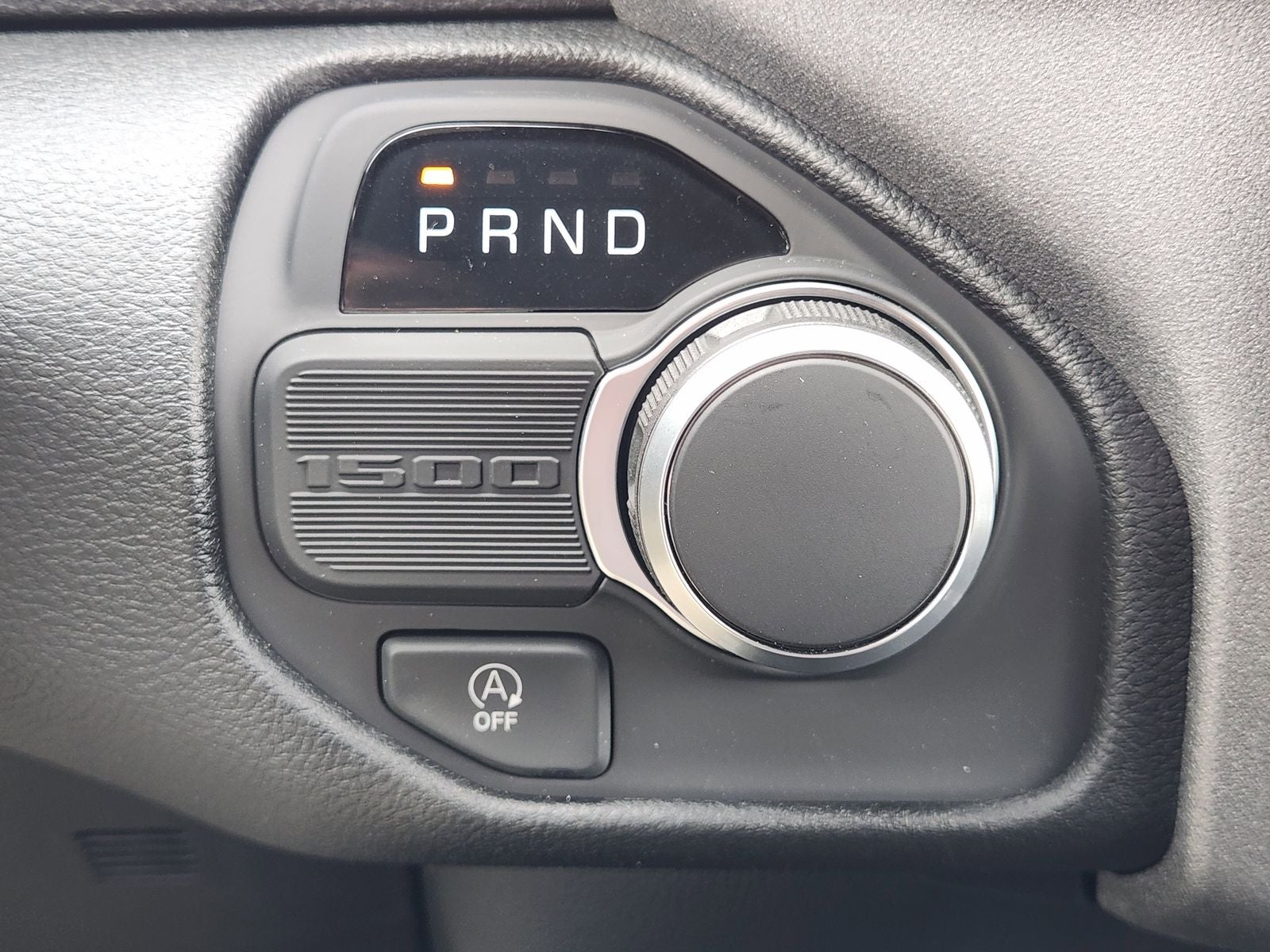 2026 RAM Ram 1500 RAM 1500 EXPRESS QUAD CAB 4X2 6'4' BOX