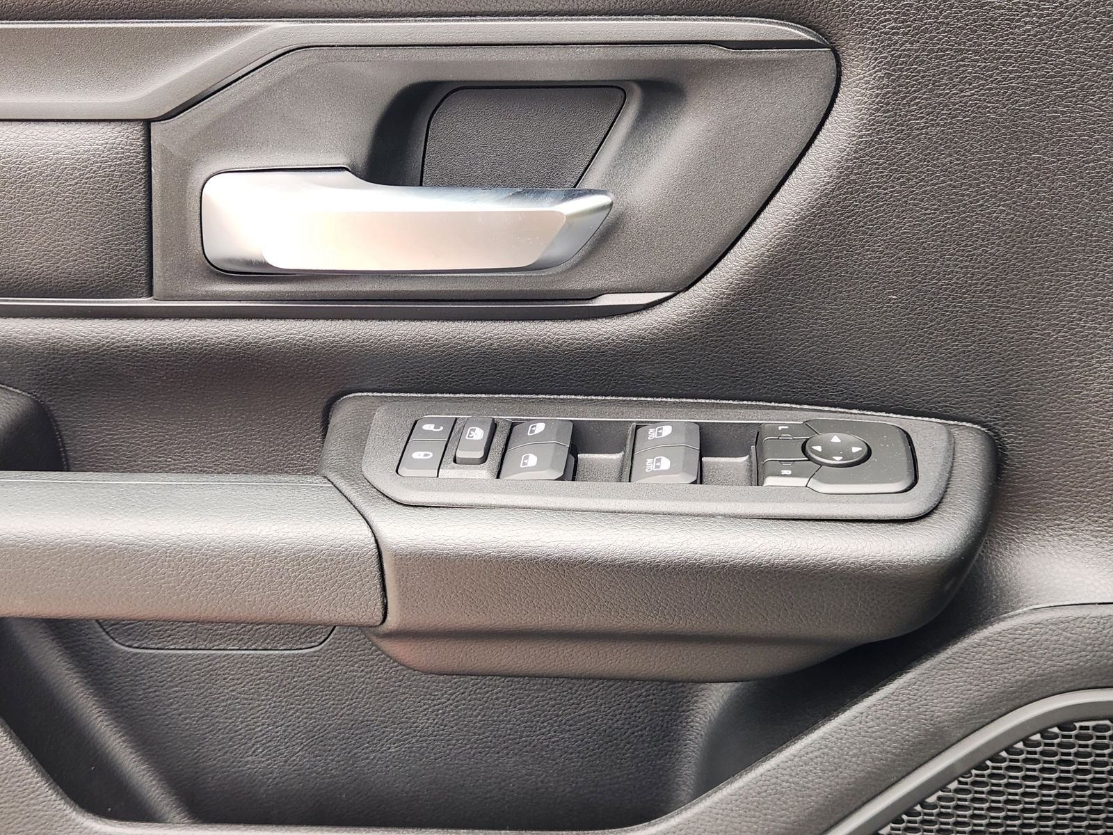 2026 RAM Ram 1500 RAM 1500 EXPRESS QUAD CAB 4X2 6'4' BOX