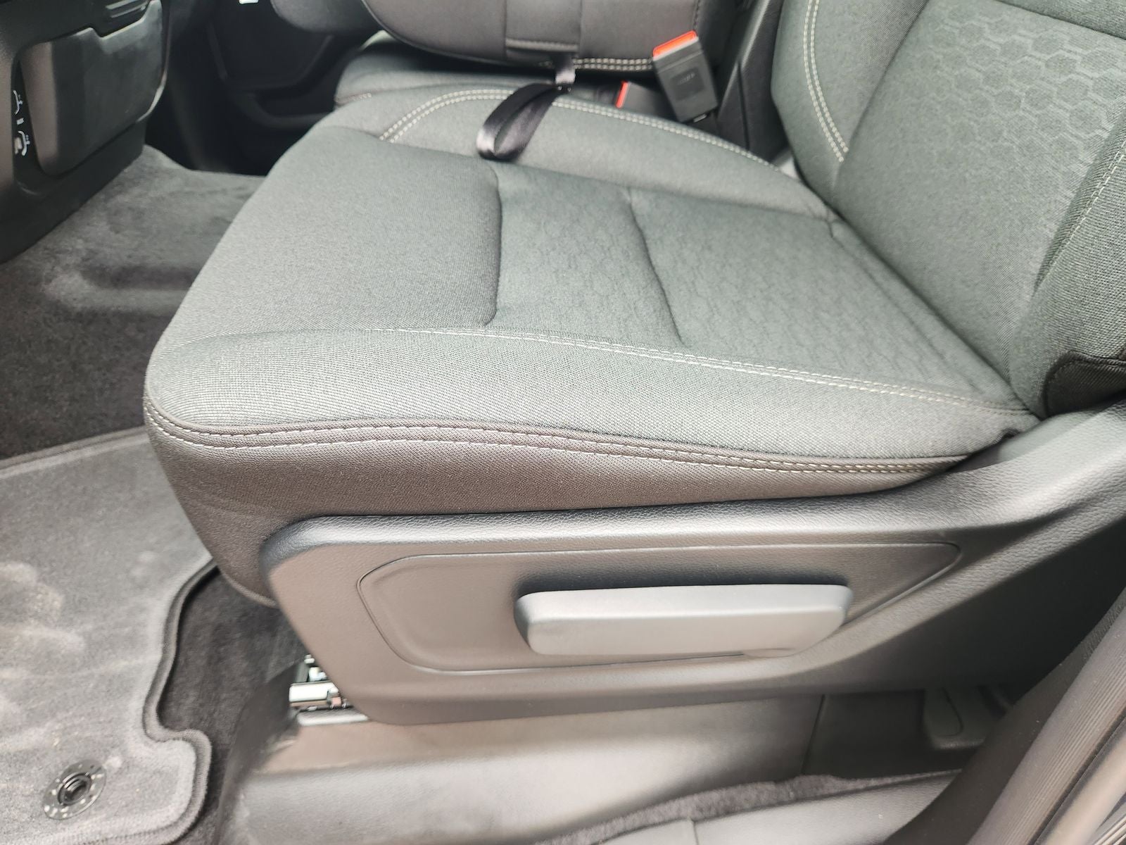 2026 RAM Ram 1500 RAM 1500 EXPRESS QUAD CAB 4X2 6'4' BOX