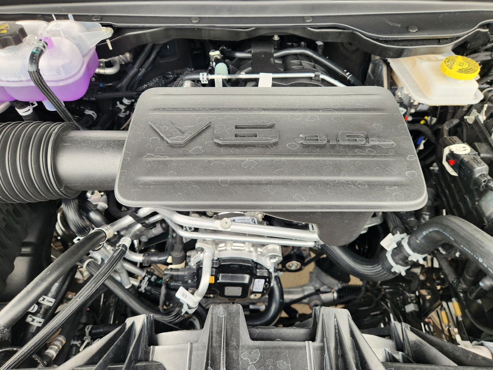 2026 RAM Ram 1500 RAM 1500 EXPRESS QUAD CAB 4X2 6'4' BOX