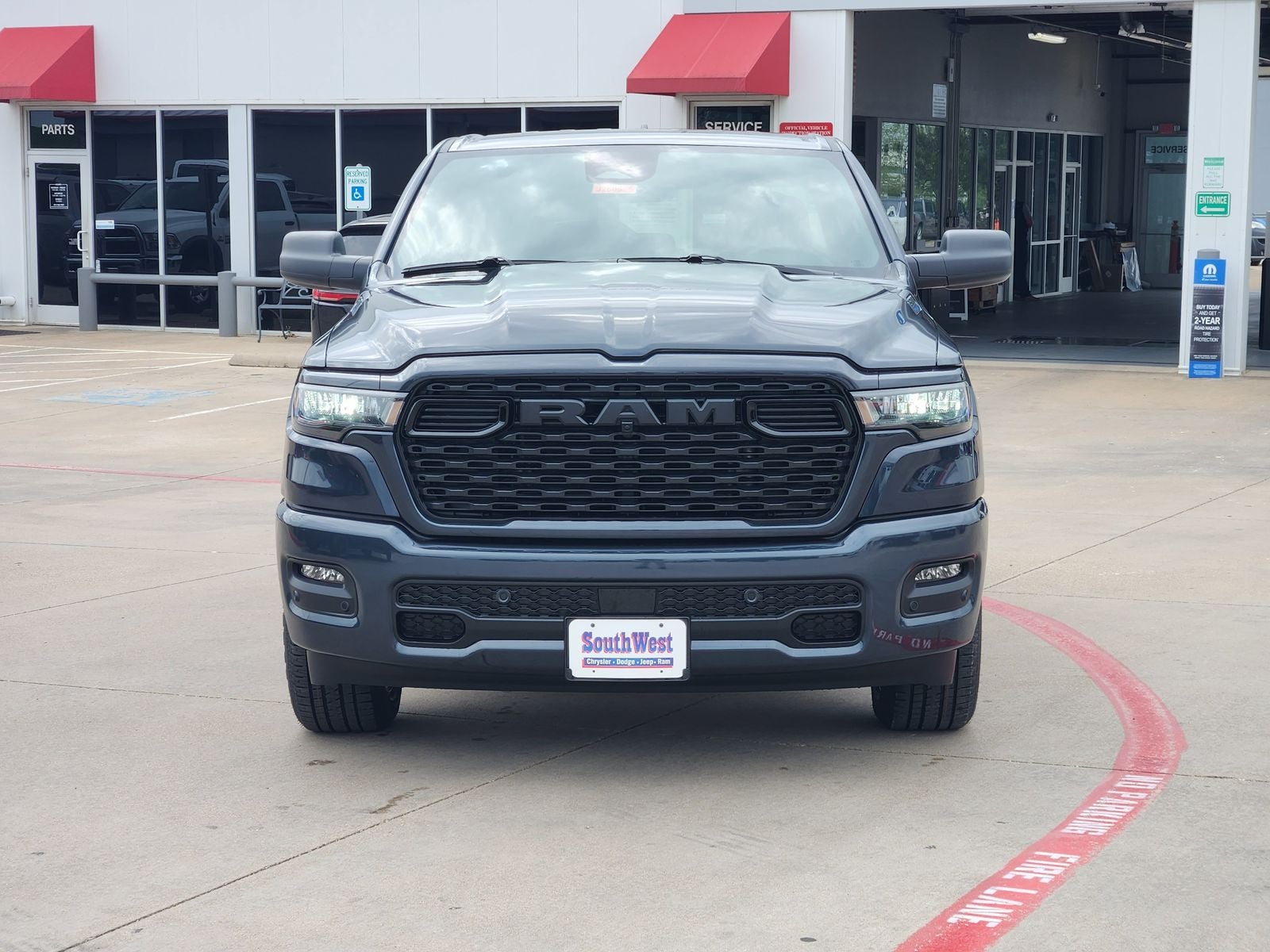 2026 RAM Ram 1500 RAM 1500 EXPRESS QUAD CAB 4X2 6'4' BOX