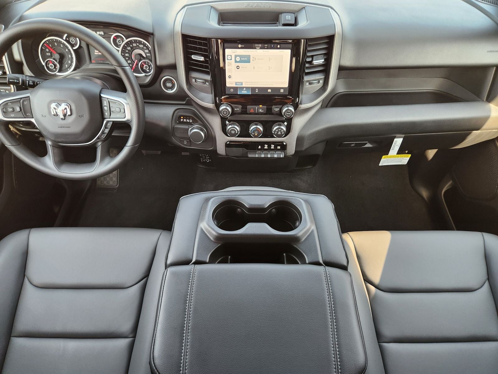 2026 RAM Ram 1500 RAM 1500 TRADESMAN QUAD CAB 4X2 6'4' BOX