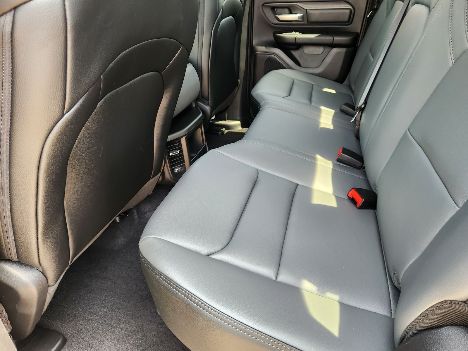 2026 RAM Ram 1500 RAM 1500 TRADESMAN QUAD CAB 4X2 6'4' BOX