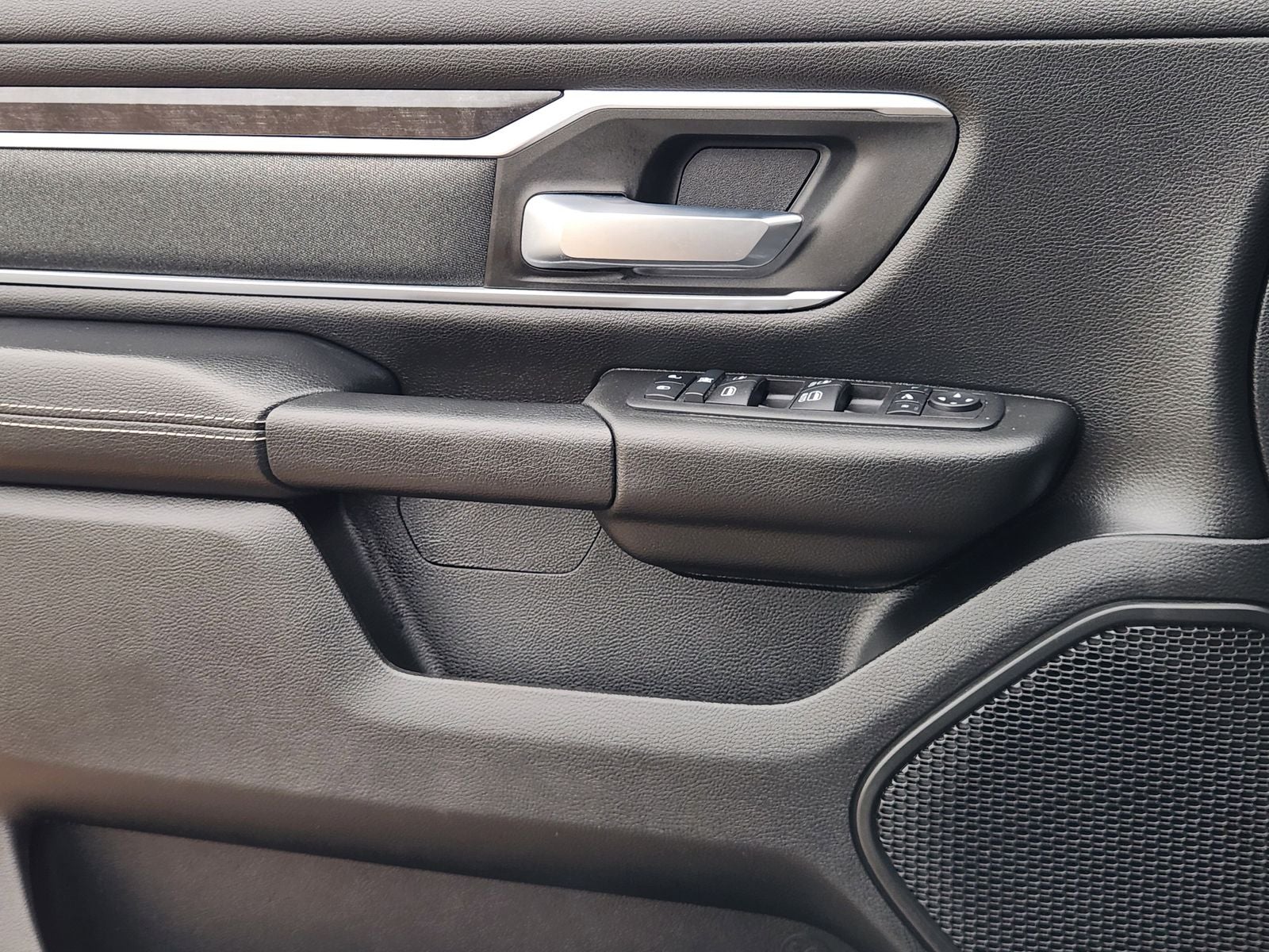 2023 RAM Ram 1500 Lone Star Crew Cab 4x4 5'7' Box