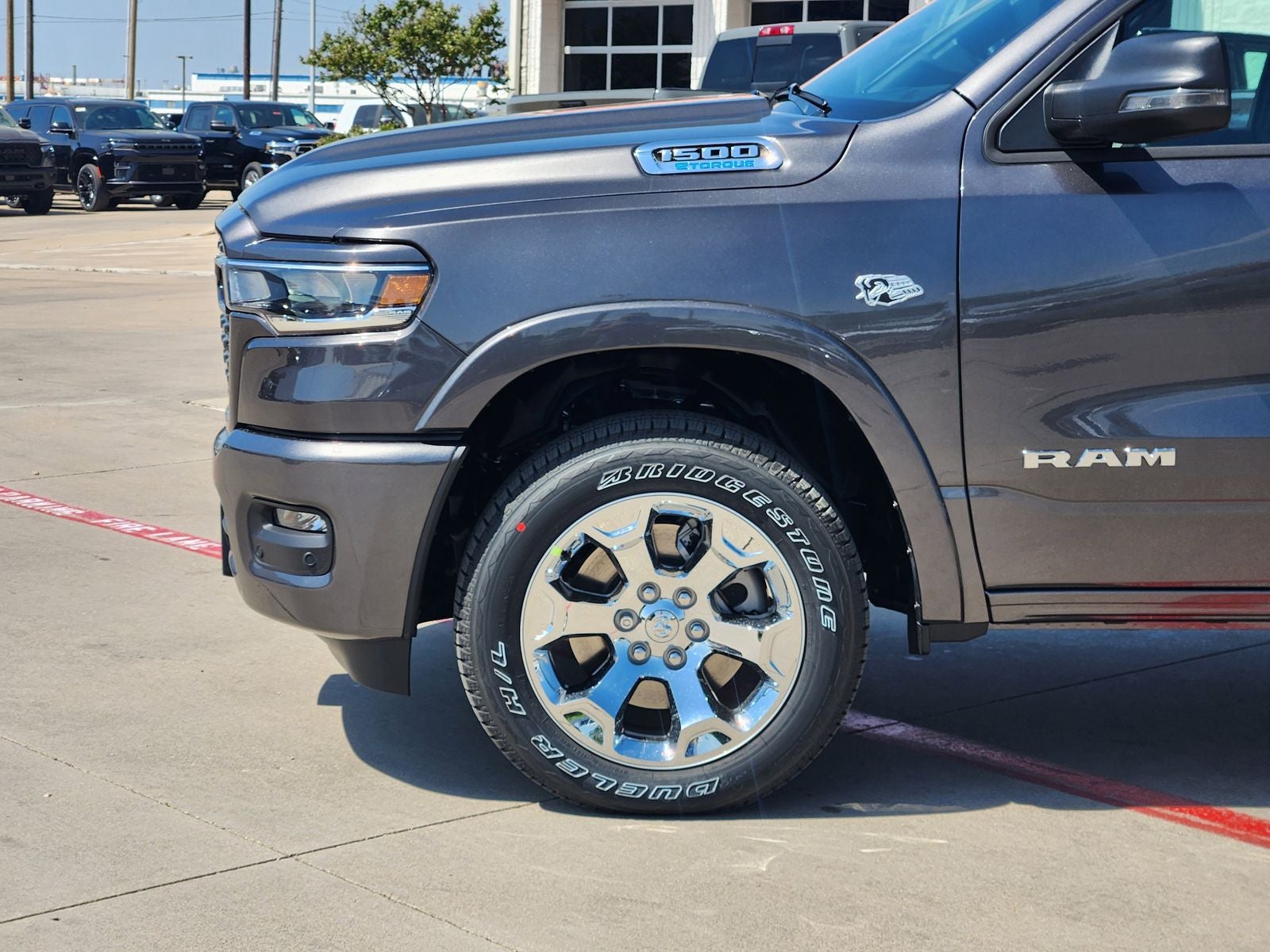 2026 RAM Ram 1500 RAM 1500 LONE STAR CREW CAB 4X4 5'7' BOX