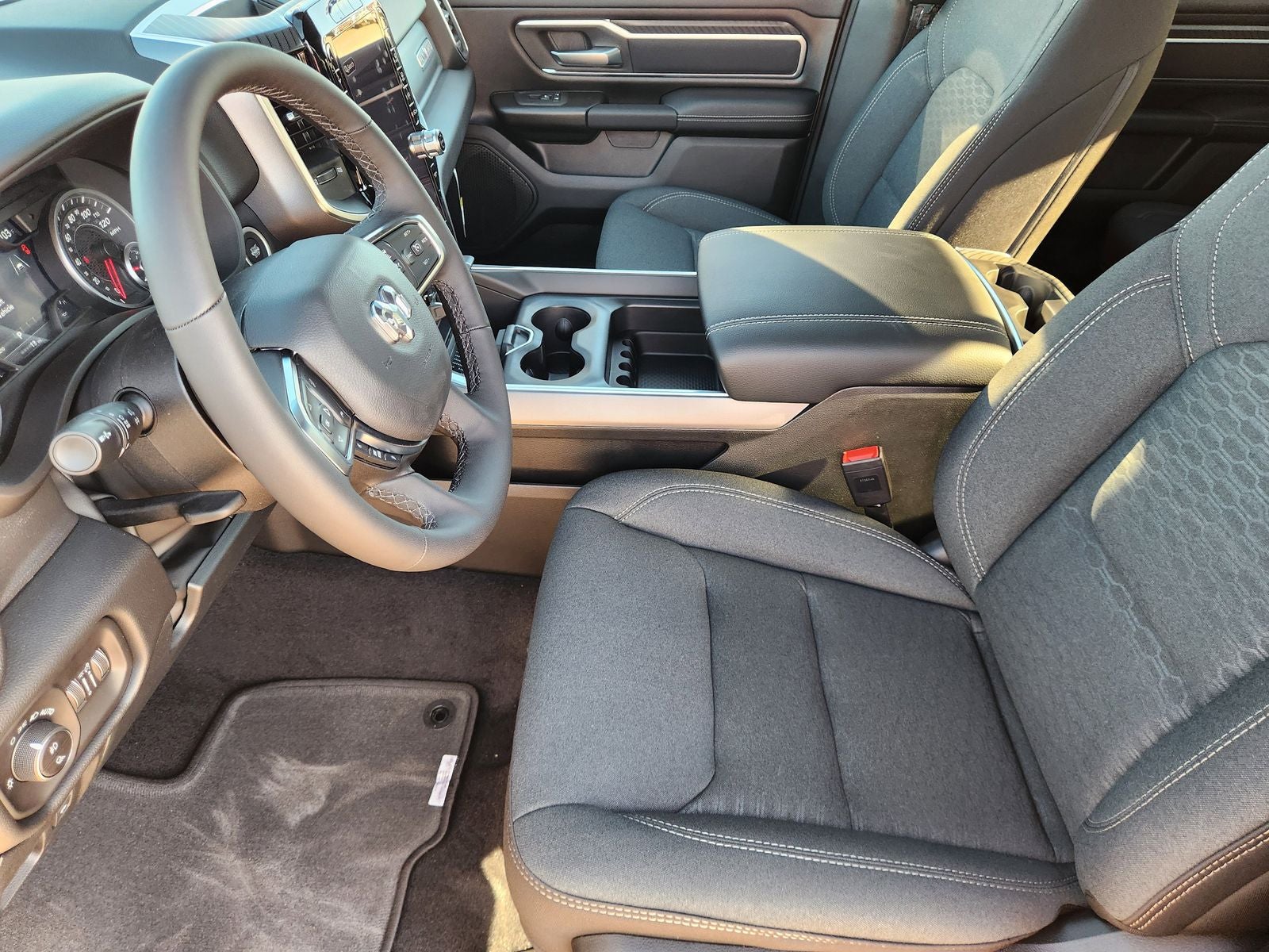 2026 RAM Ram 1500 RAM 1500 LONE STAR CREW CAB 4X4 5'7' BOX