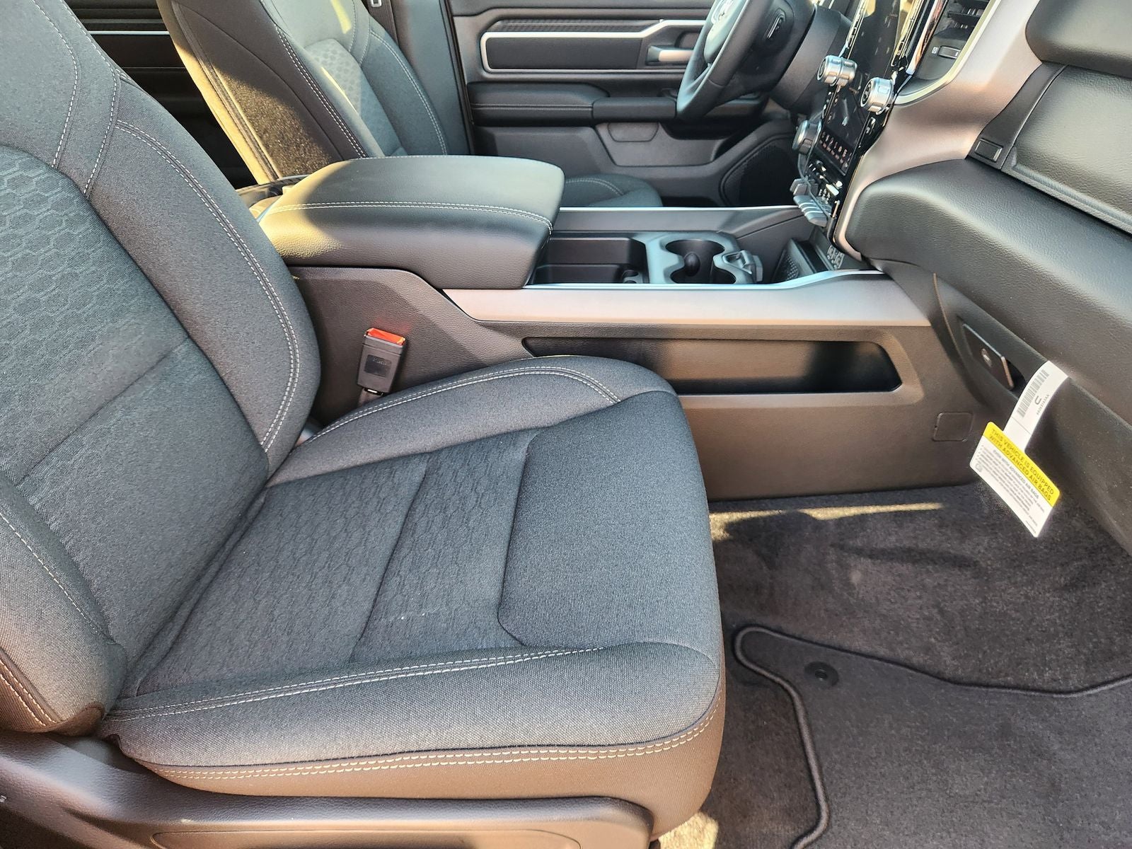 2026 RAM Ram 1500 RAM 1500 LONE STAR CREW CAB 4X4 5'7' BOX