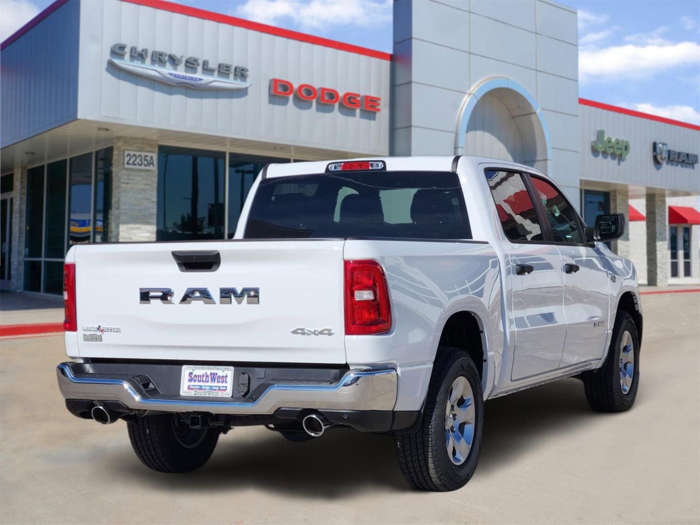 2026 RAM Ram 1500 RAM 1500 LONE STAR CREW CAB 4X4 5'7' BOX