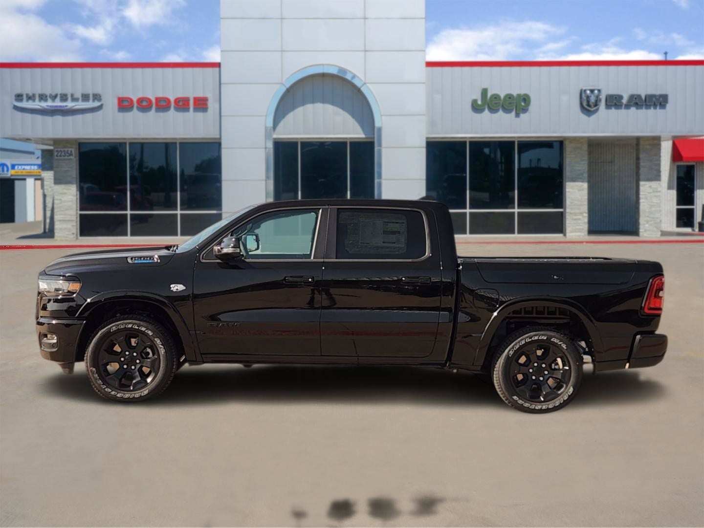 2026 RAM Ram 1500 RAM 1500 LONE STAR CREW CAB 4X4 5'7' BOX