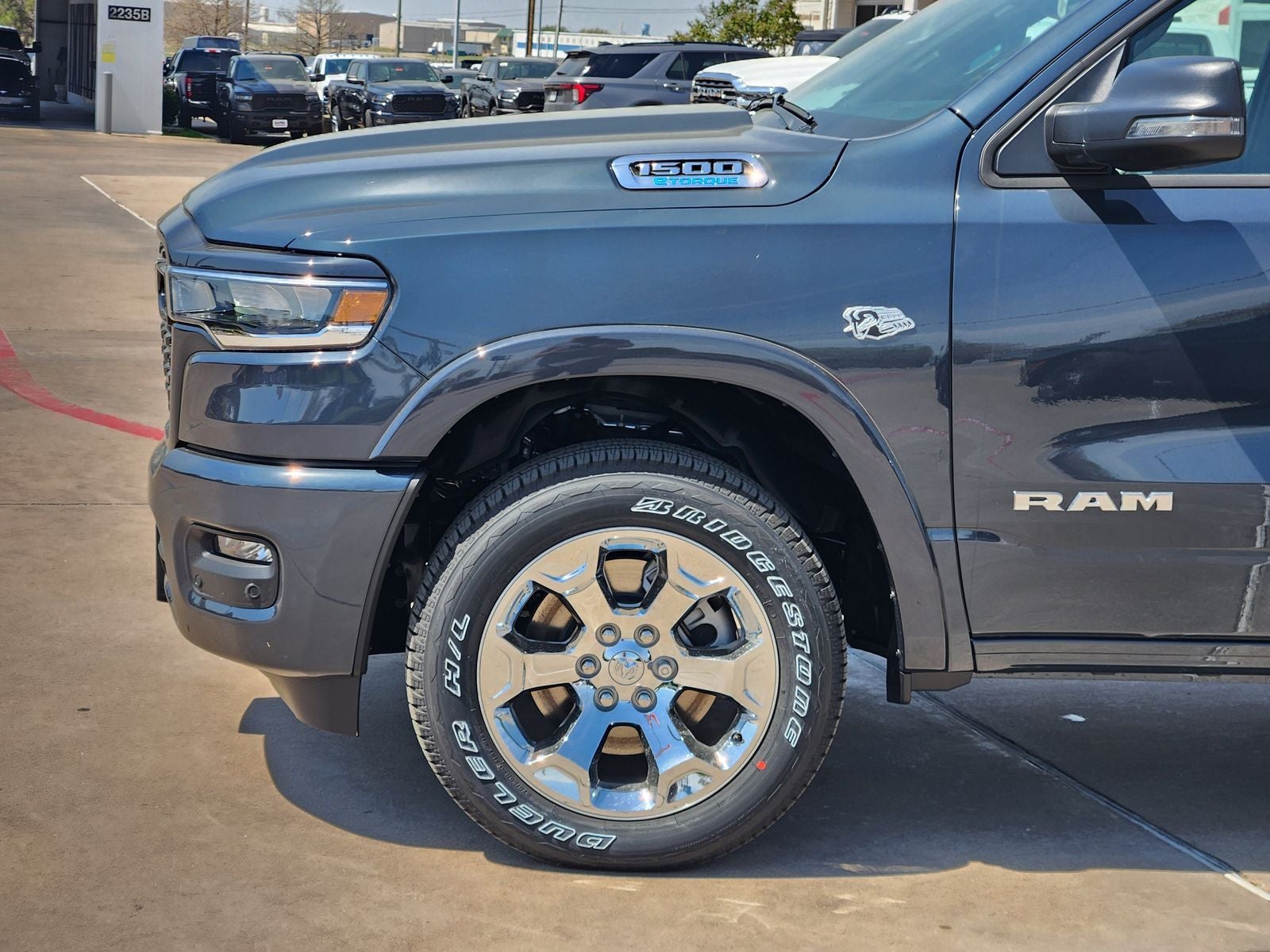 2026 RAM Ram 1500 RAM 1500 LONE STAR CREW CAB 4X4 5'7' BOX