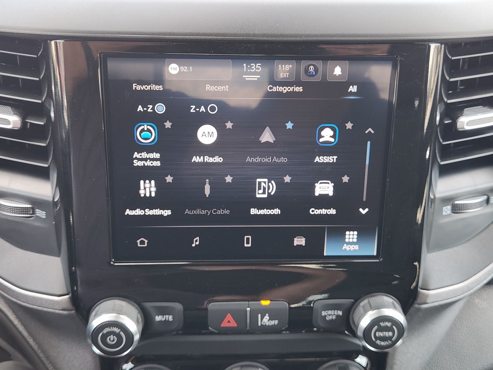 2027 RAM Ram 1500 RAM 1500 EXPRESS CREW CAB 4X4 5'7' BOX