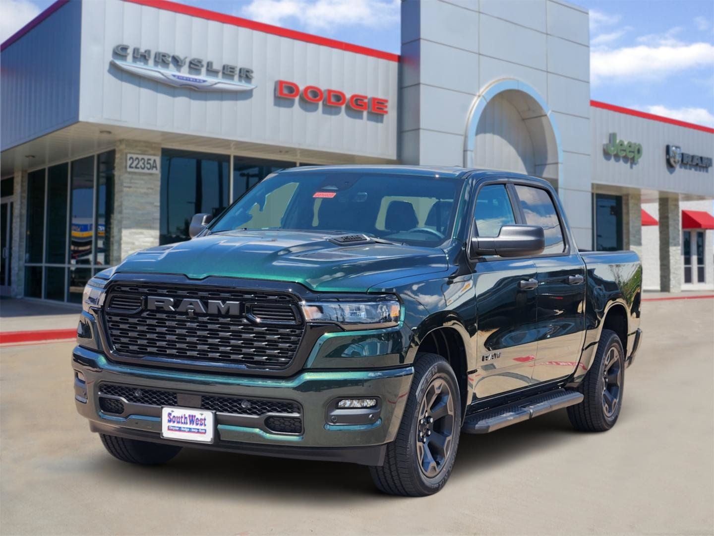 2027 RAM Ram 1500 RAM 1500 EXPRESS CREW CAB 4X4 5'7' BOX