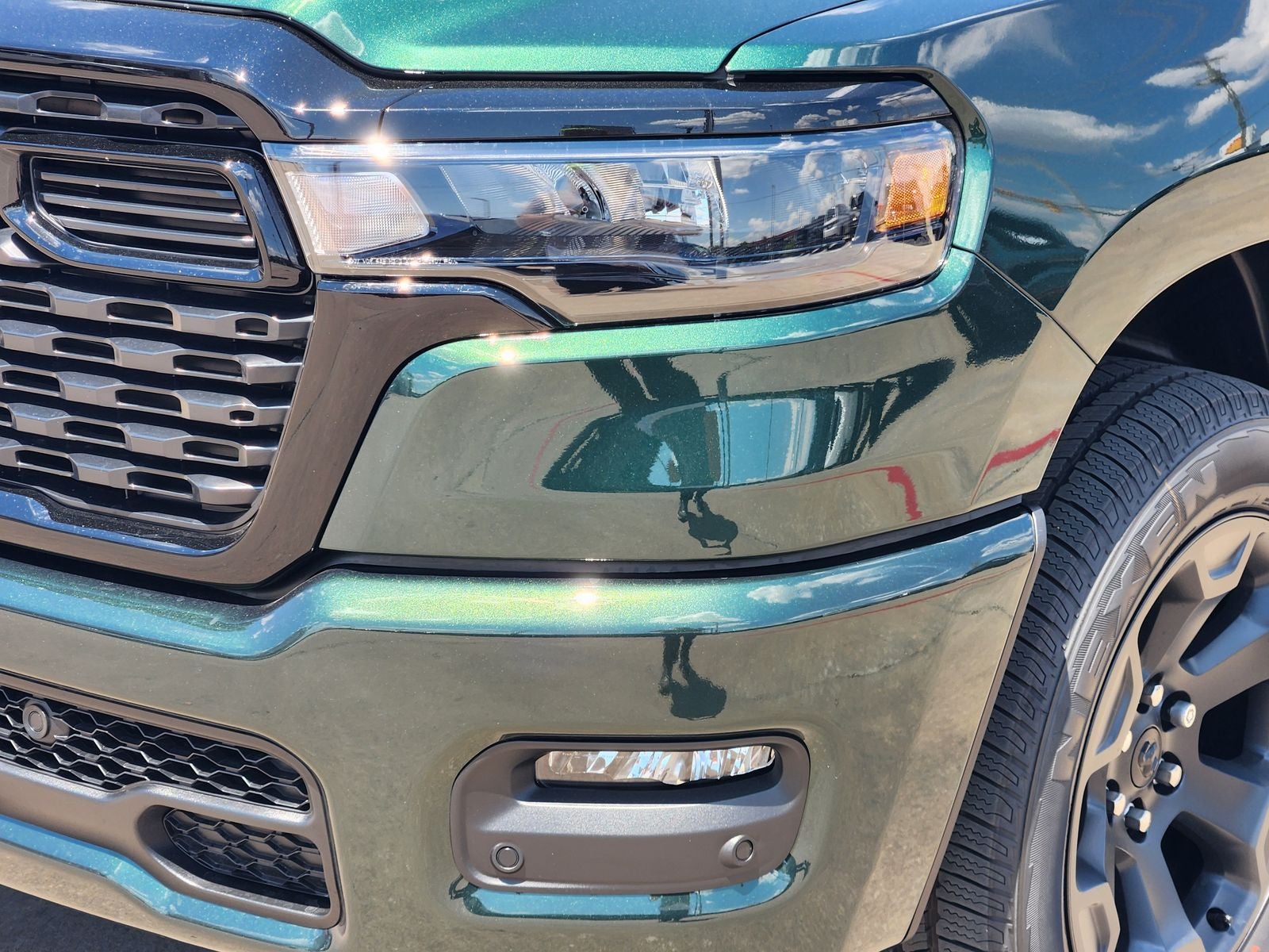 2027 RAM Ram 1500 RAM 1500 EXPRESS CREW CAB 4X4 5'7' BOX