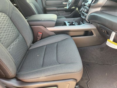 2027 RAM Ram 1500 RAM 1500 EXPRESS CREW CAB 4X4 5'7' BOX