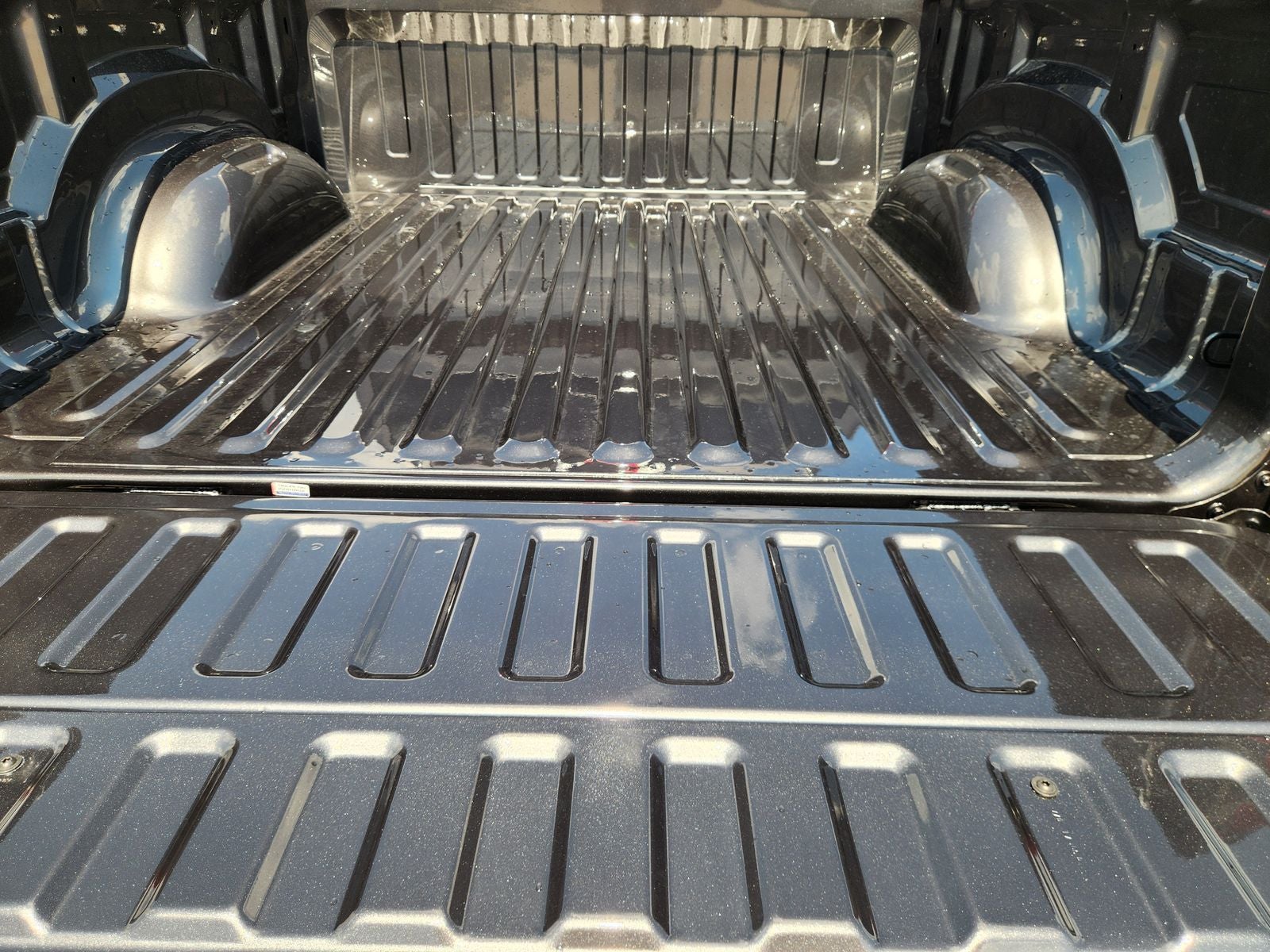 2027 RAM Ram 1500 RAM 1500 EXPRESS CREW CAB 4X4 5'7' BOX
