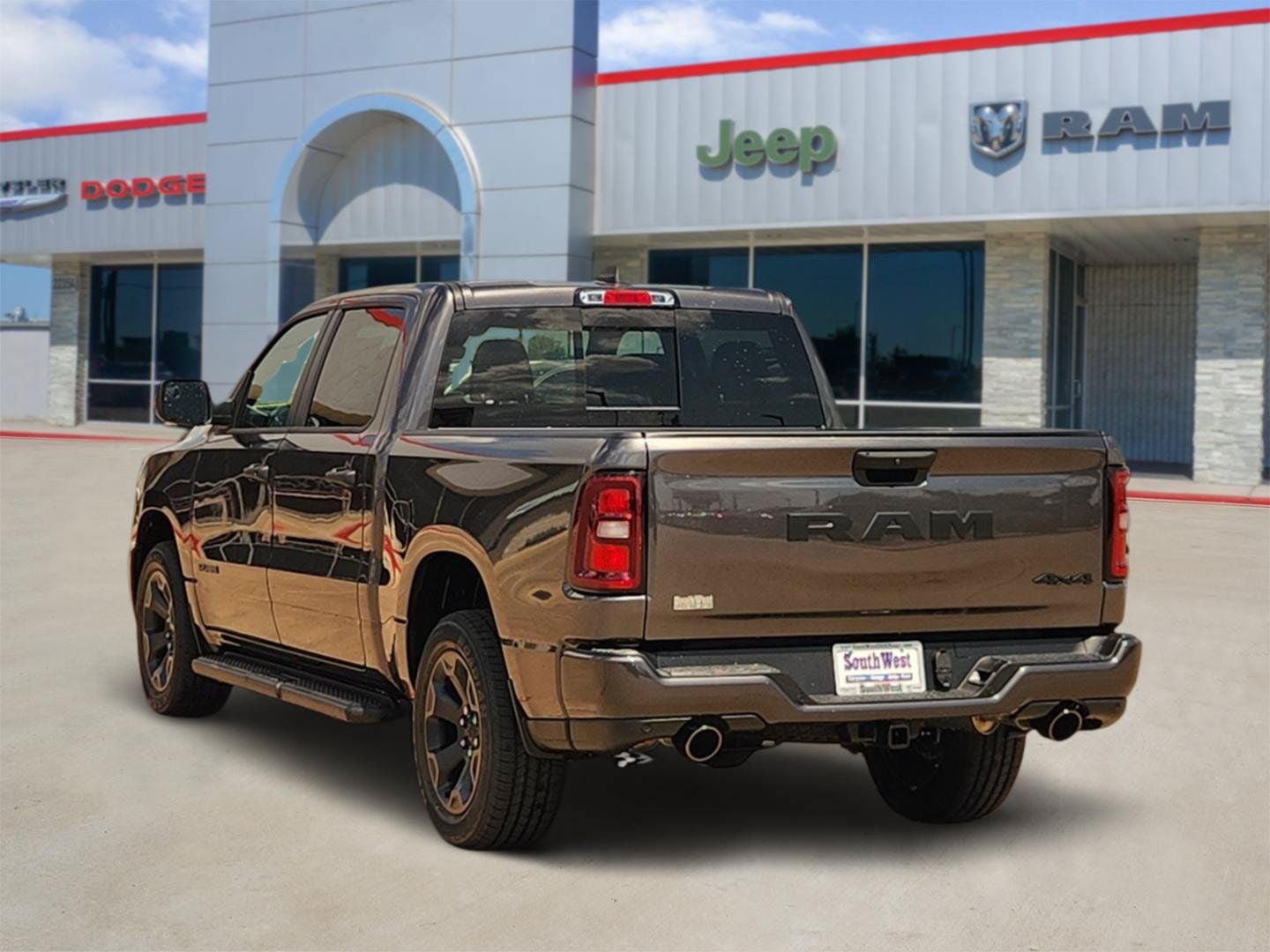 2027 RAM Ram 1500 RAM 1500 EXPRESS CREW CAB 4X4 5'7' BOX