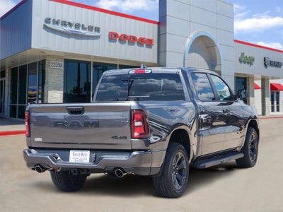 2027 RAM Ram 1500 RAM 1500 EXPRESS CREW CAB 4X4 5'7' BOX