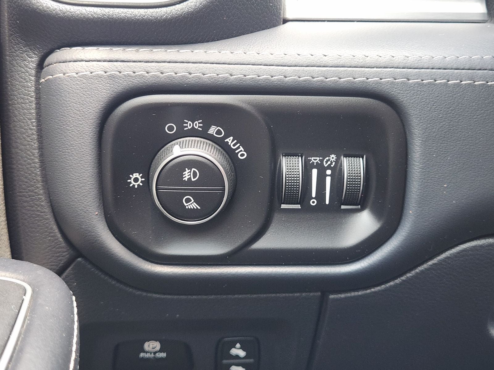 2023 RAM Ram 1500 Limited Crew Cab 4x4 5'7' Box