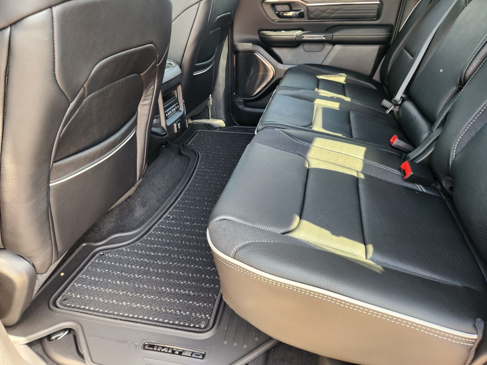 2027 RAM Ram 1500 RAM 1500 LIMITED CREW CAB 4X4 5'7' BOX