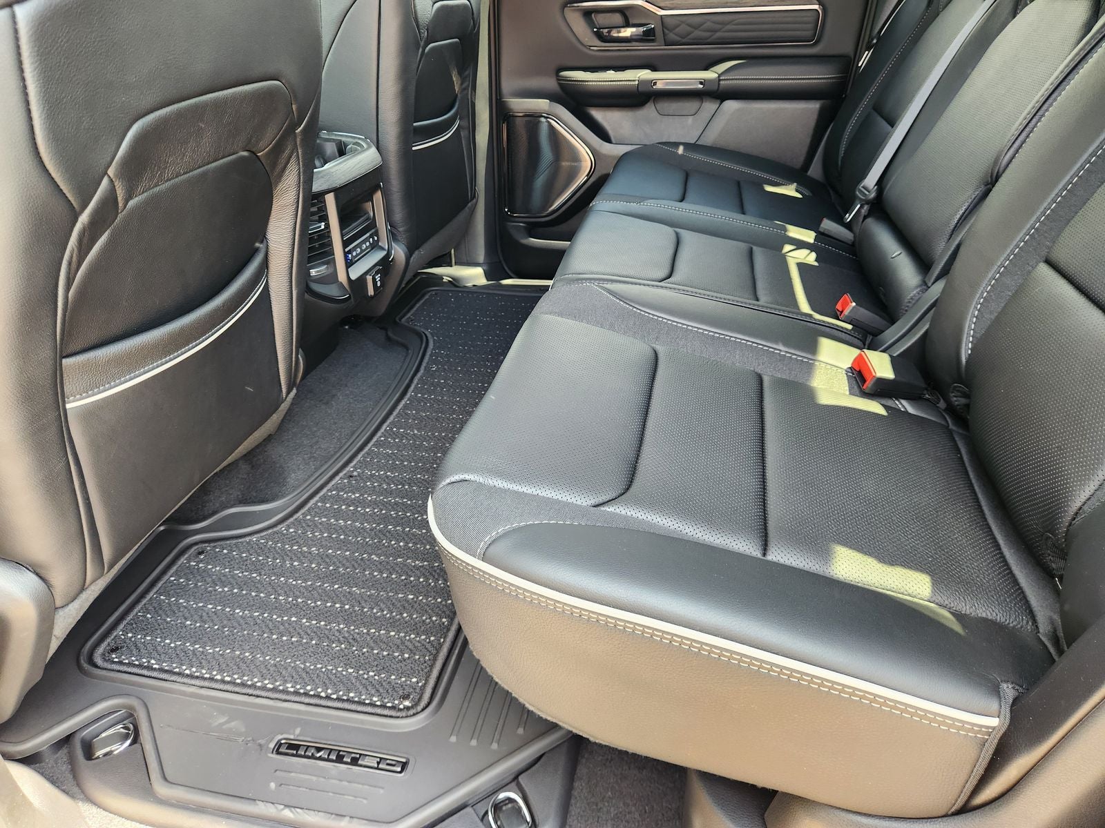 2027 RAM Ram 1500 RAM 1500 LIMITED CREW CAB 4X4 5'7' BOX