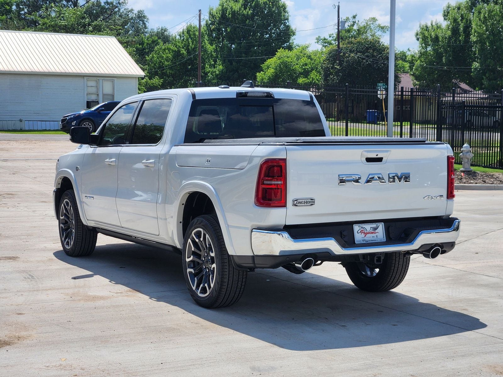 2026 RAM Ram 1500 RAM 1500 LIMITED LONGHORN CREW CAB 4X4 5'7' BOX