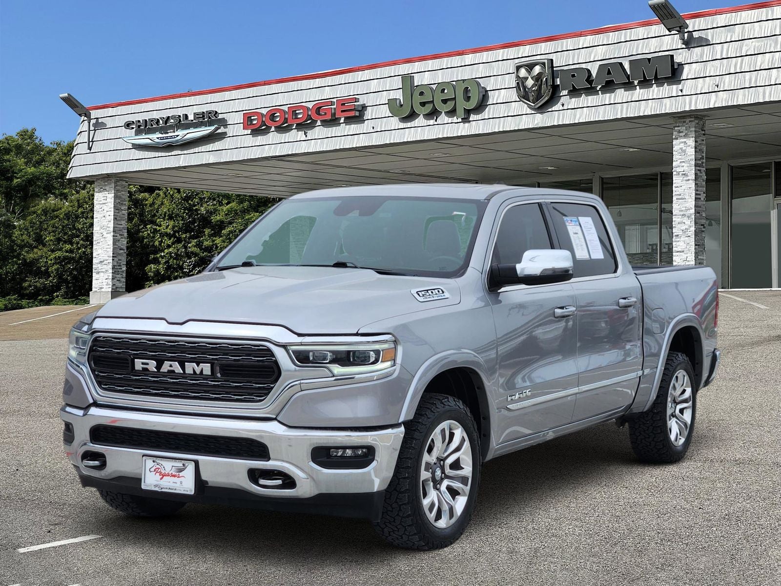 2024 RAM Ram 1500 Limited Crew Cab 4x4 5'7' Box