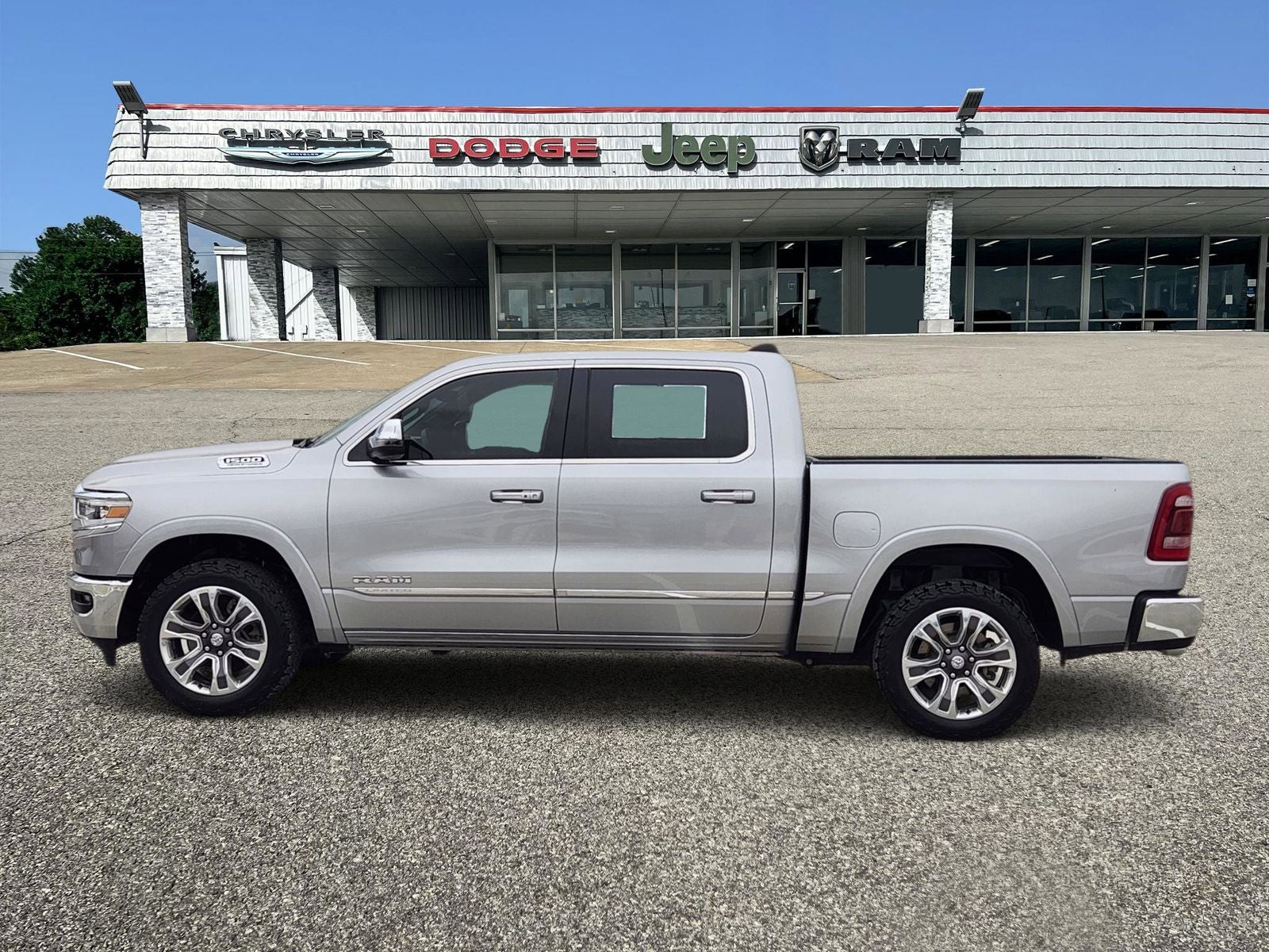 2024 RAM Ram 1500 Limited Crew Cab 4x4 5'7' Box