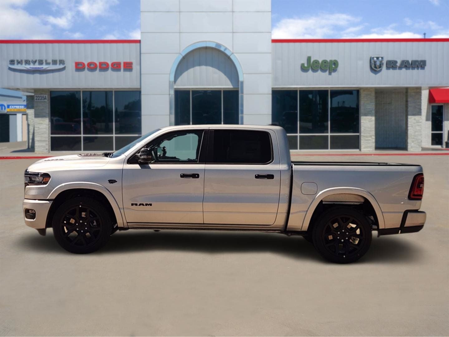 2027 RAM Ram 1500 RAM 1500 LARAMIE CREW CAB 4X4 5'7' BOX
