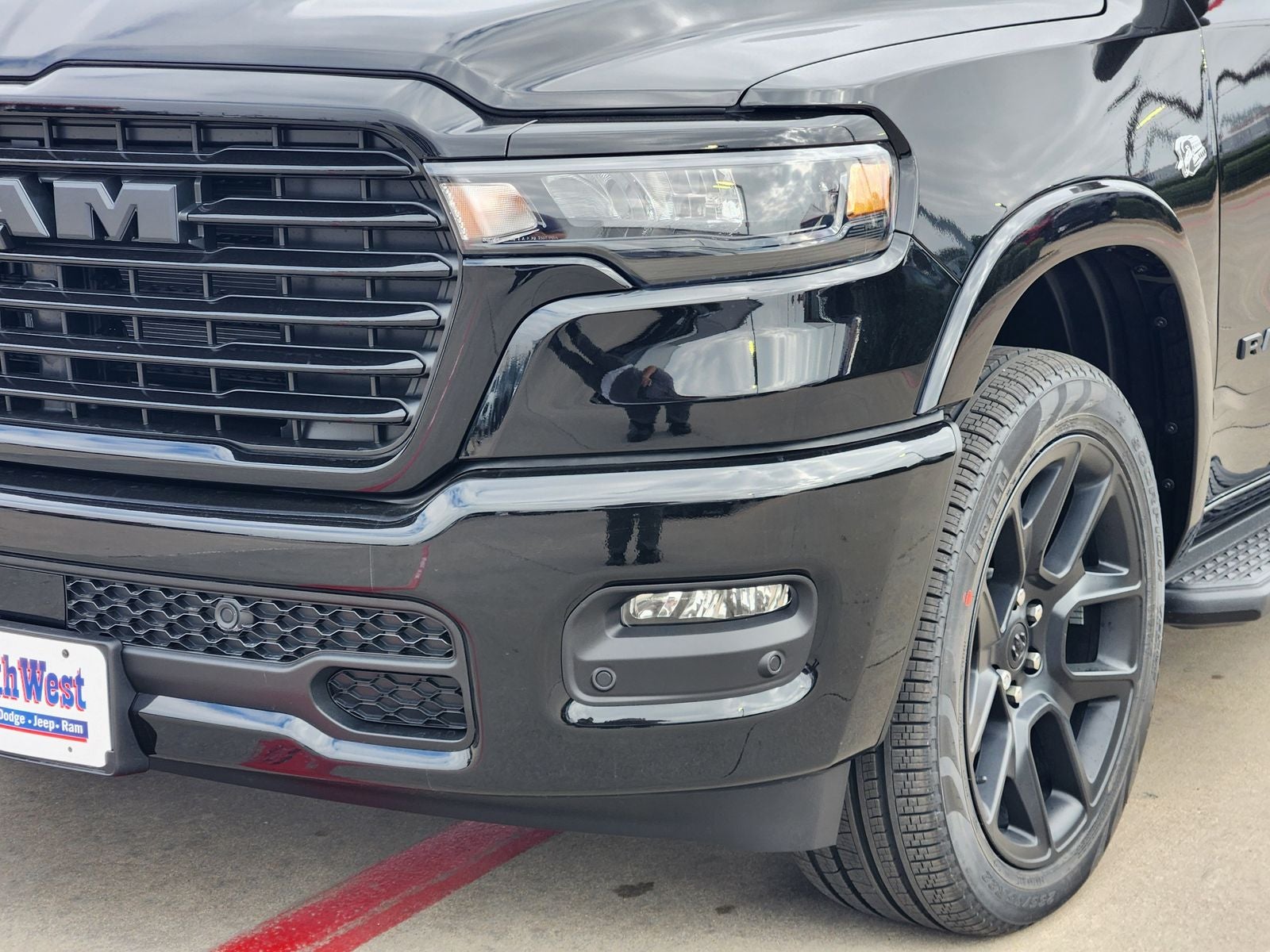 2026 RAM Ram 1500 RAM 1500 LARAMIE CREW CAB 4X4 5'7' BOX