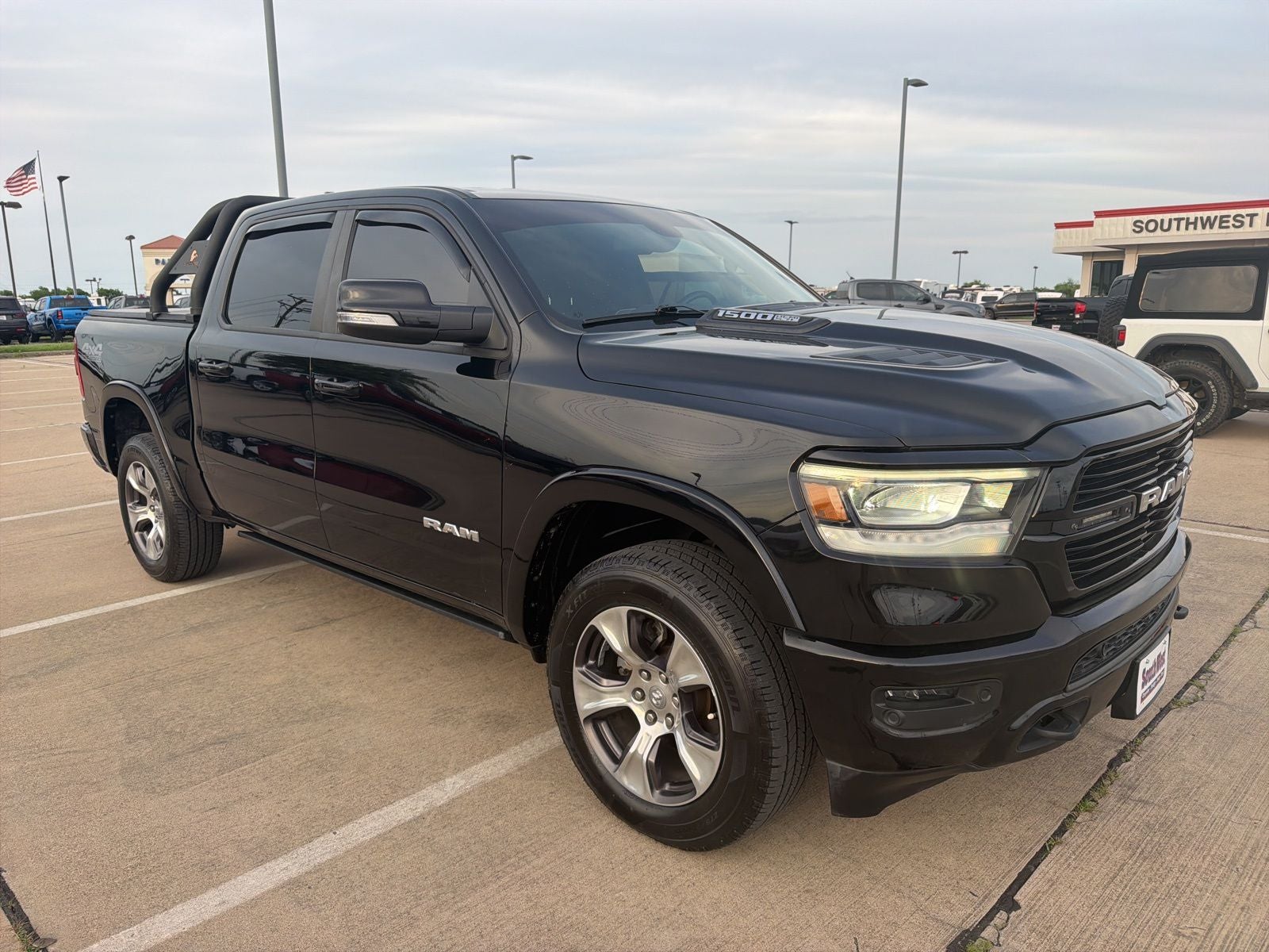 2020 RAM Ram 1500 Laramie Crew Cab 4x4 5'7' Box