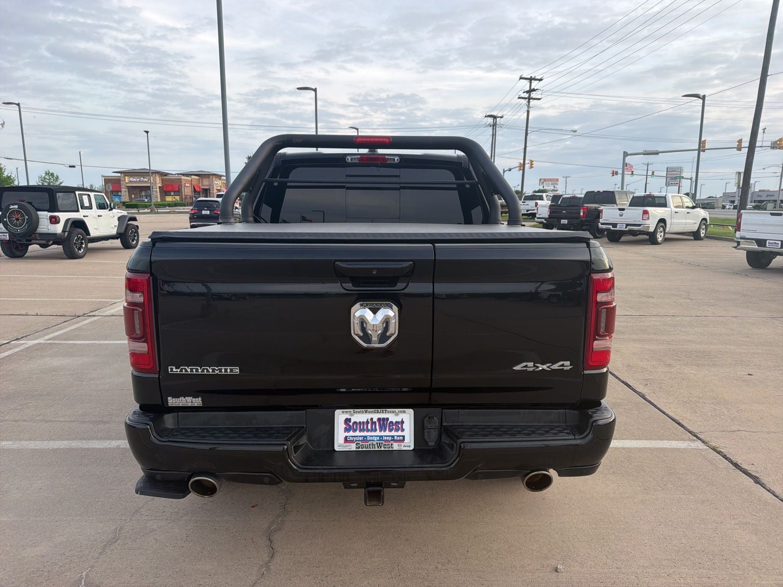 2020 RAM Ram 1500 Laramie Crew Cab 4x4 5'7' Box