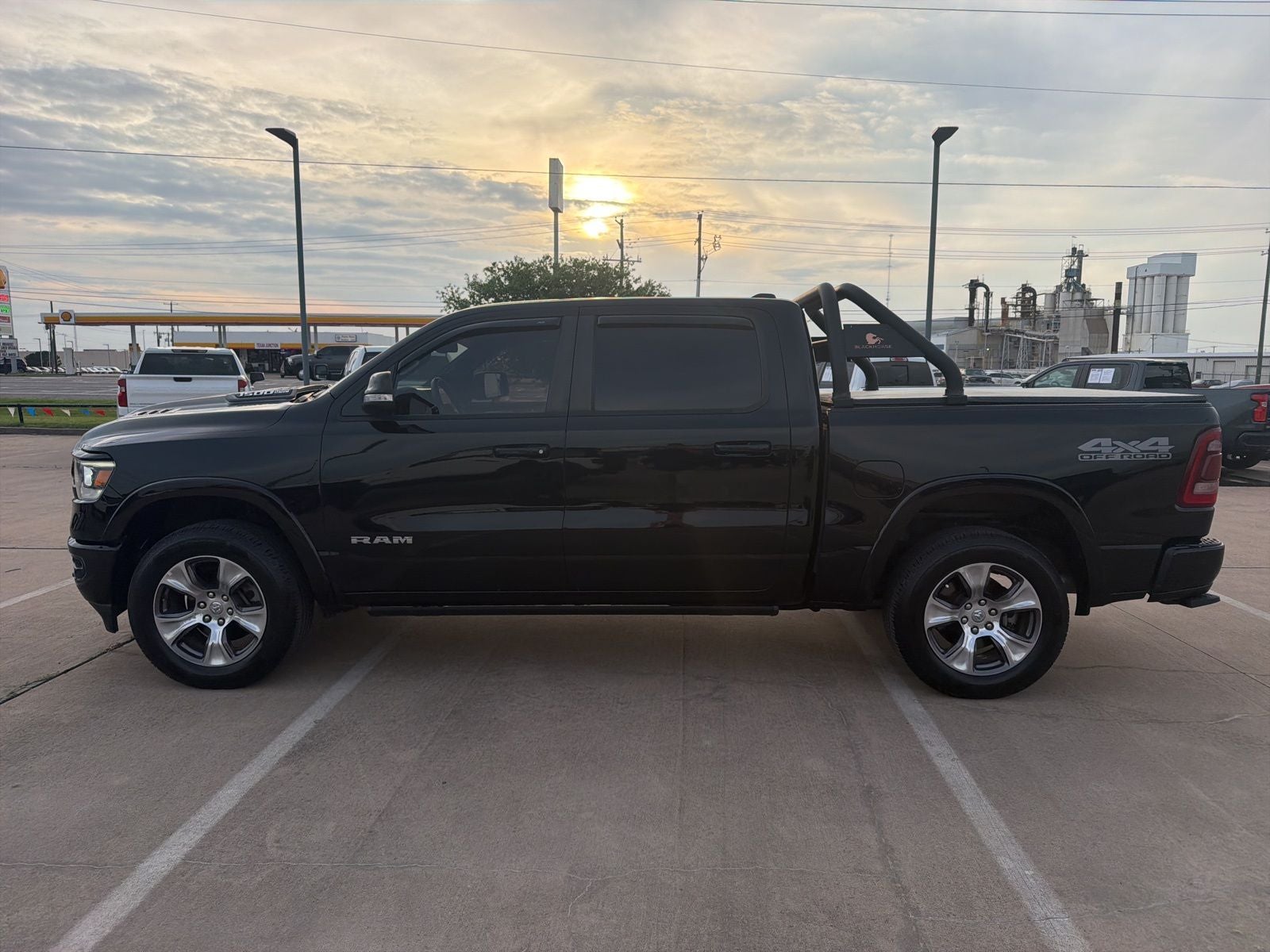 2020 RAM Ram 1500 Laramie Crew Cab 4x4 5'7' Box