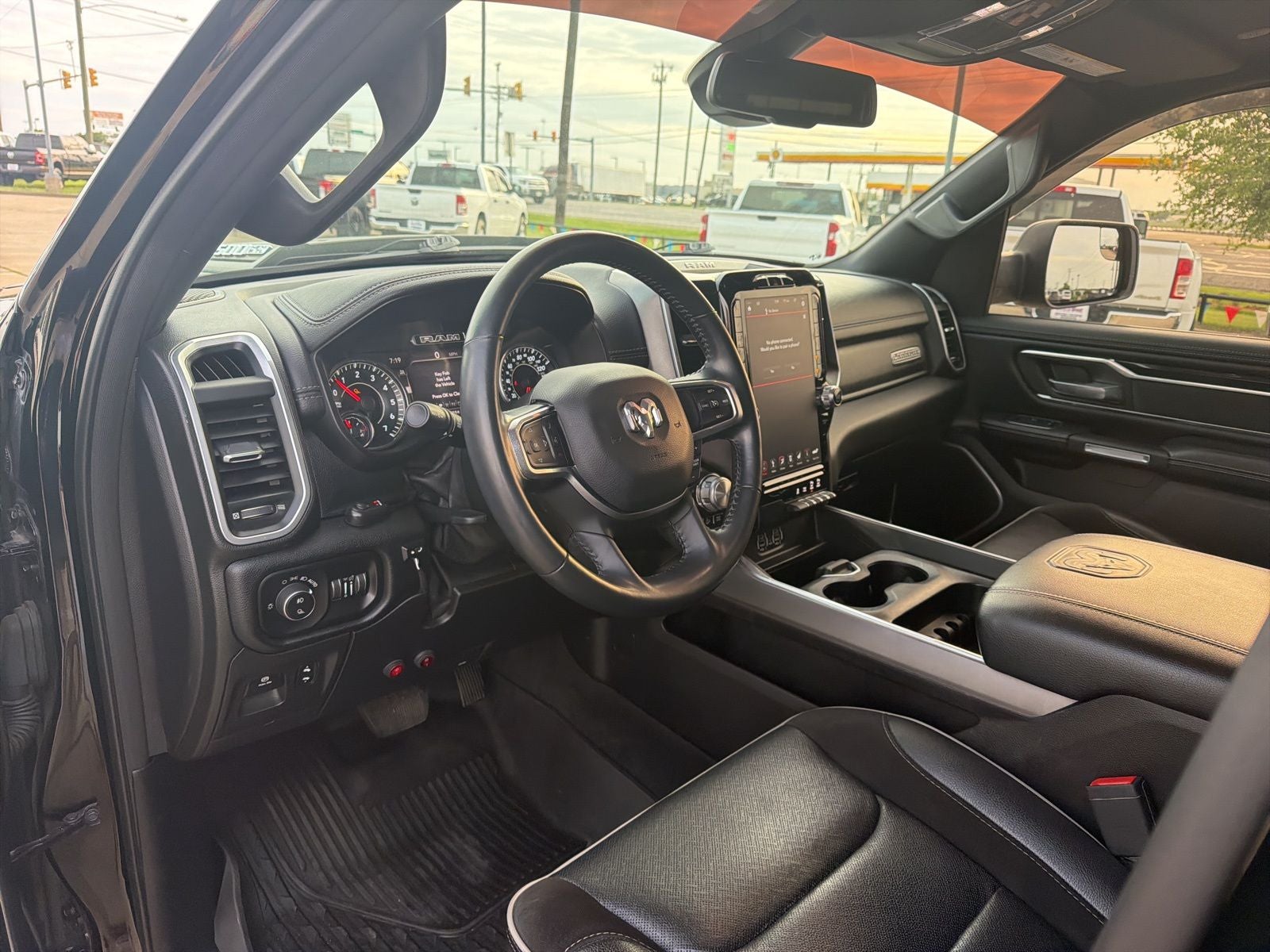 2020 RAM Ram 1500 Laramie Crew Cab 4x4 5'7' Box