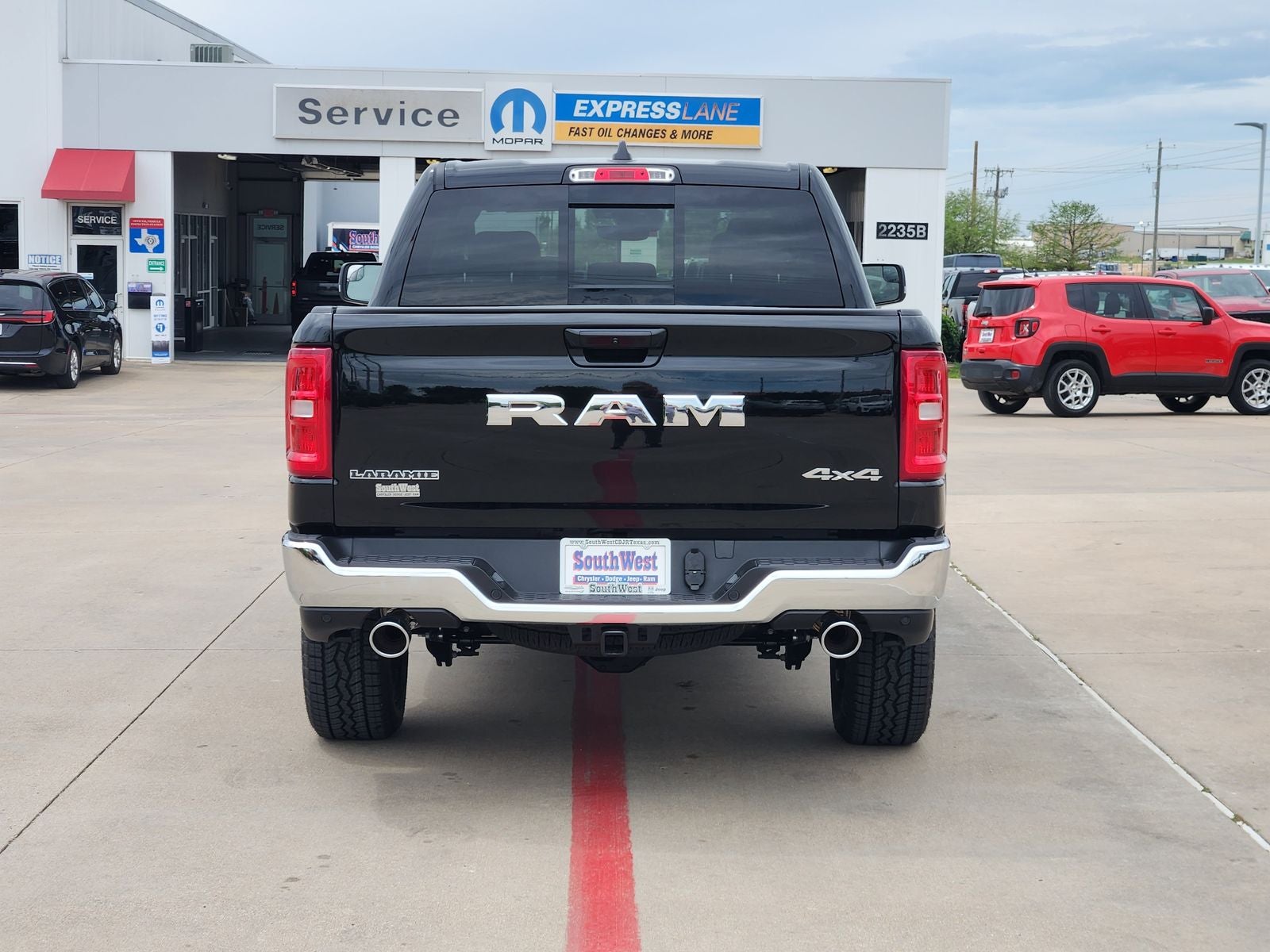 2026 RAM Ram 1500 RAM 1500 LARAMIE CREW CAB 4X4 5'7' BOX