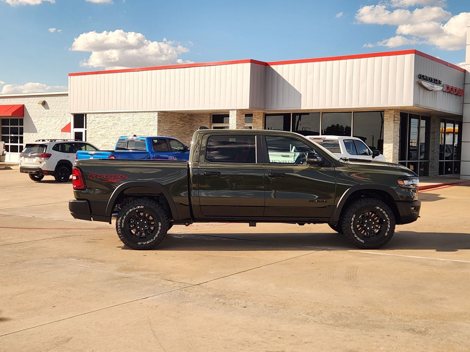 2027 RAM Ram 1500 RAM 1500 REBEL CREW CAB 4X4 5'7' BOX