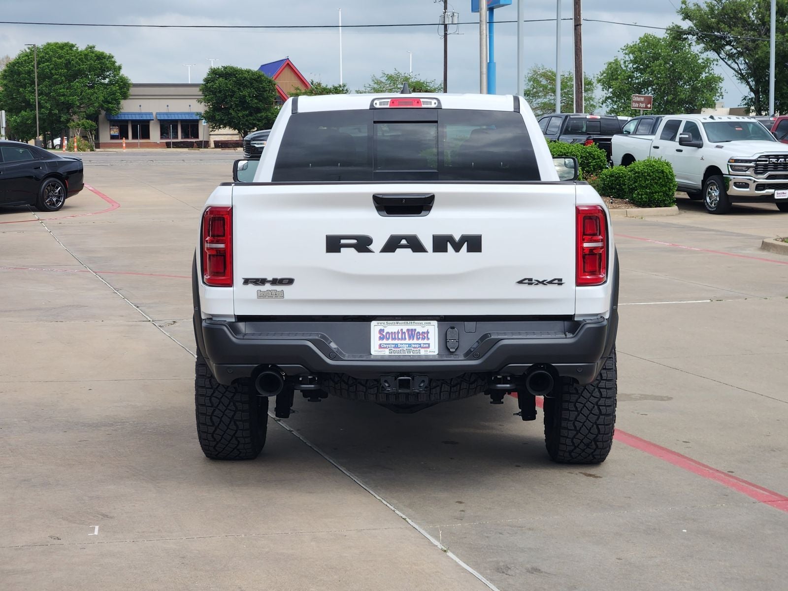 2026 RAM Ram 1500 RAM 1500 RHO CREW CAB 4X4 5'7' BOX
