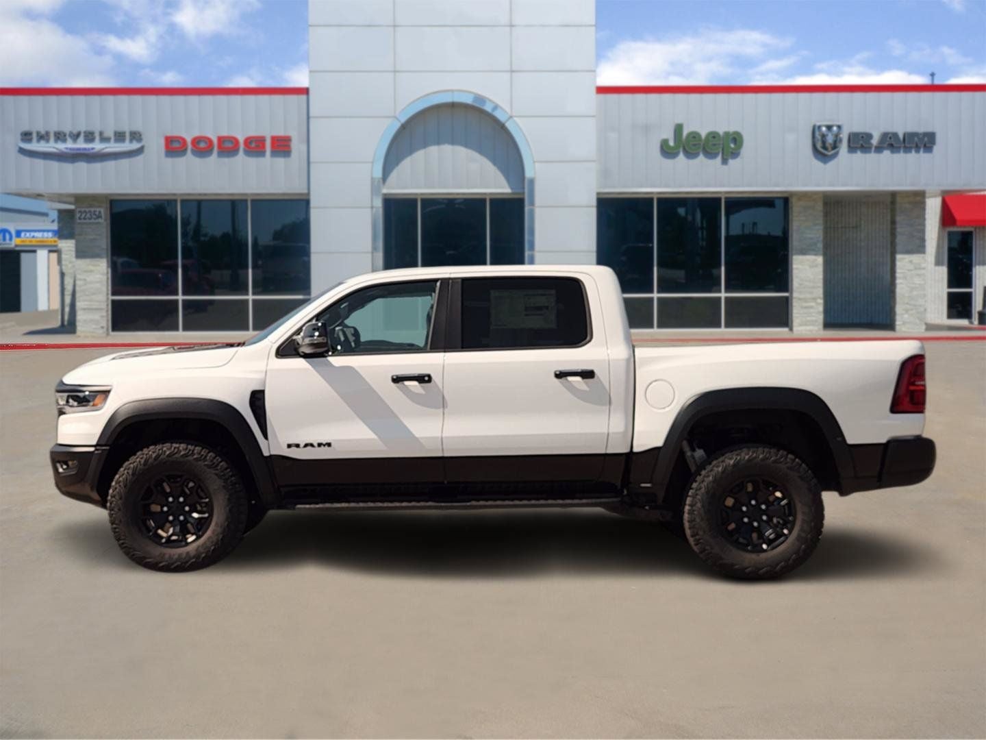 2026 RAM Ram 1500 RAM 1500 RHO CREW CAB 4X4 5'7' BOX
