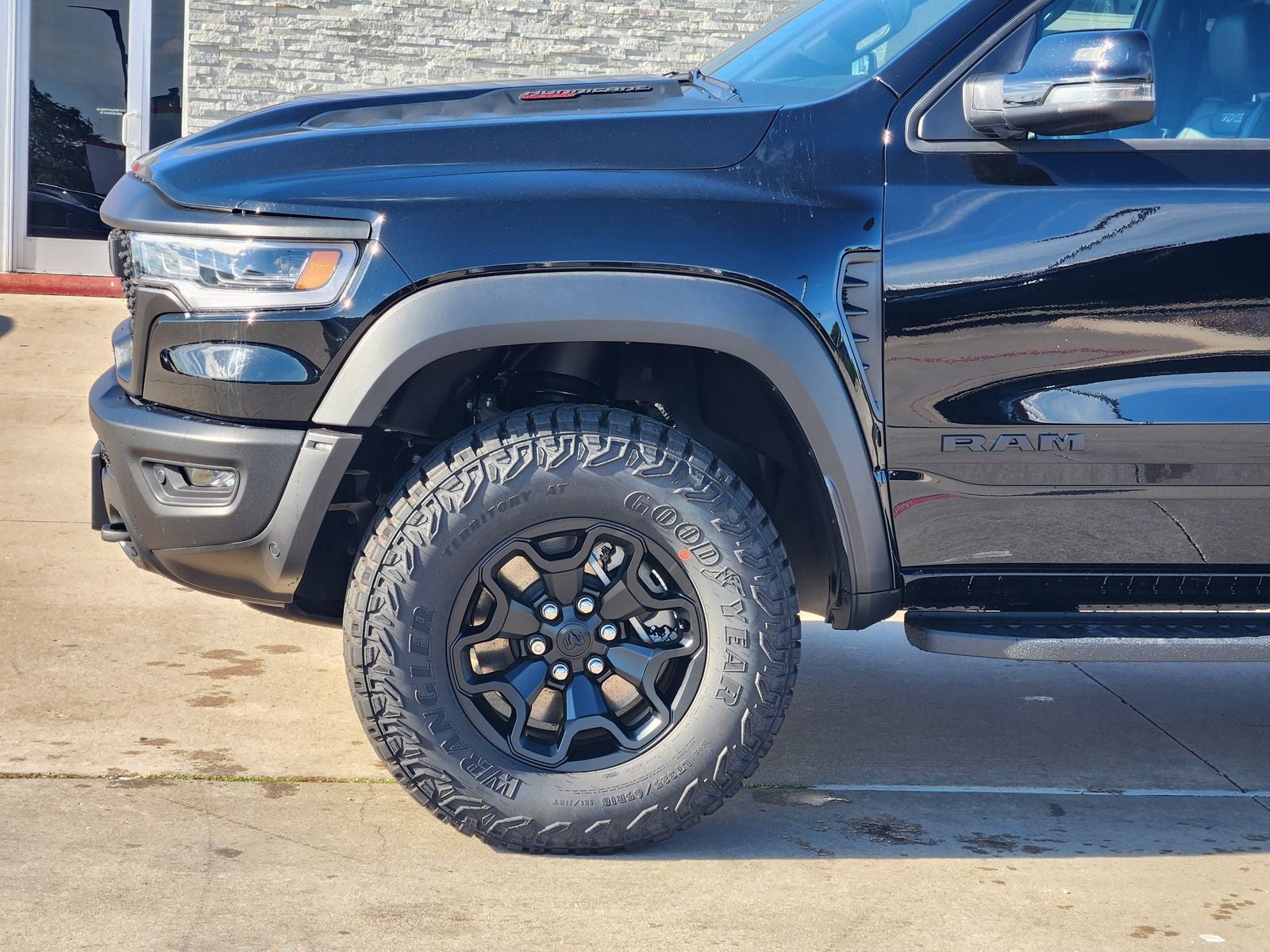 2026 RAM Ram 1500 RAM 1500 RHO CREW CAB 4X4 5'7' BOX