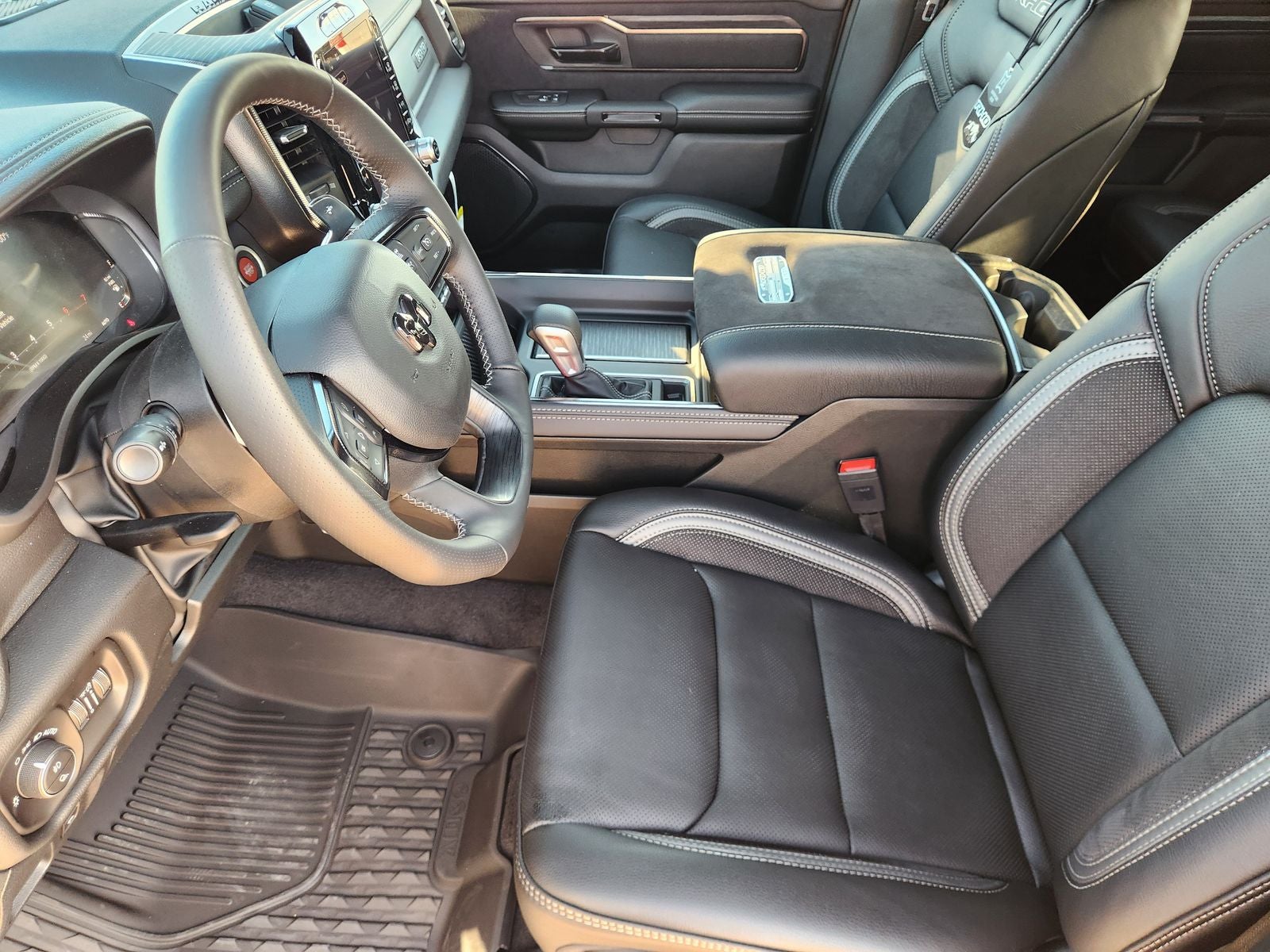 2026 RAM Ram 1500 RAM 1500 RHO CREW CAB 4X4 5'7' BOX