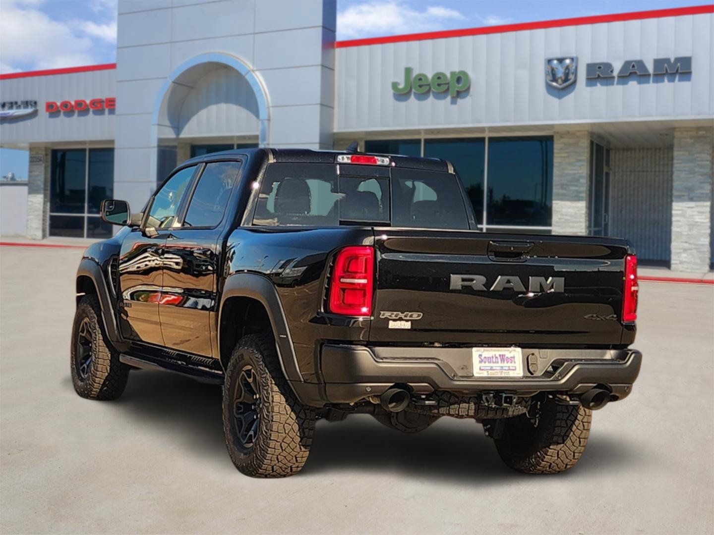 2026 RAM Ram 1500 RAM 1500 RHO CREW CAB 4X4 5'7' BOX