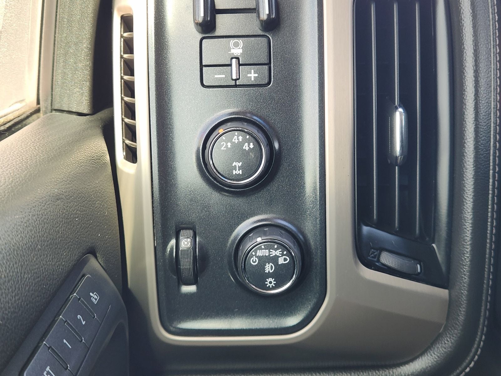 2016 GMC Sierra 3500HD Denali