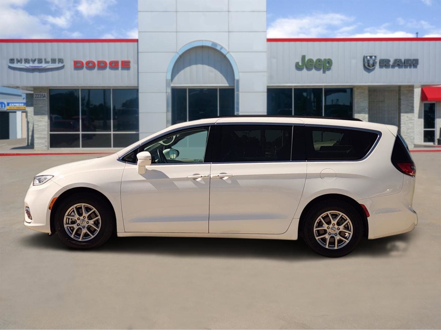 2022 Chrysler Pacifica Touring L