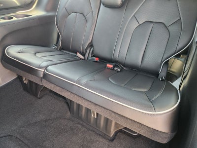 2027 Chrysler Pacifica PACIFICA LIMITED