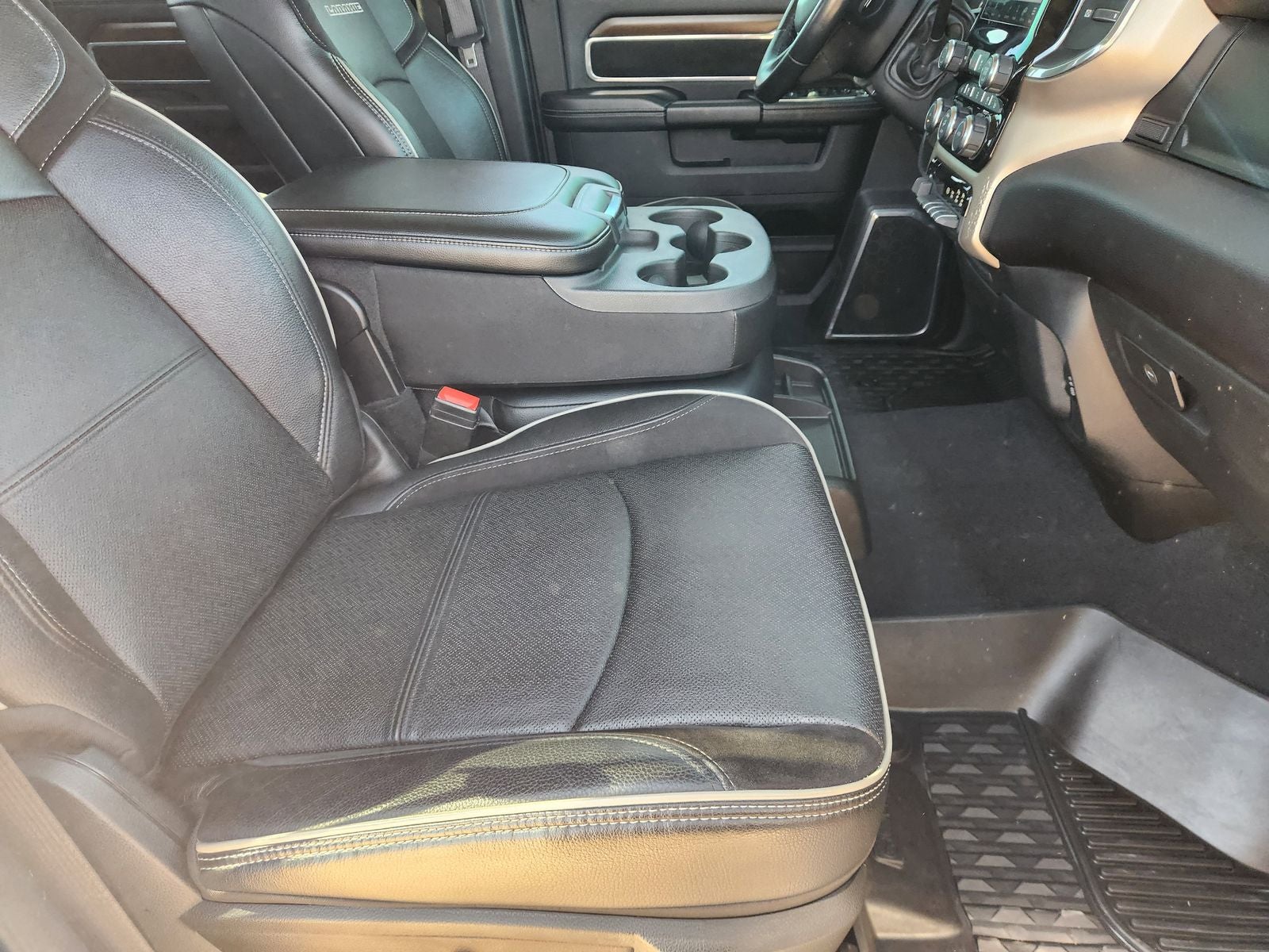 2022 RAM Ram 3500 Laramie Crew Cab 4x4 6'4' Box